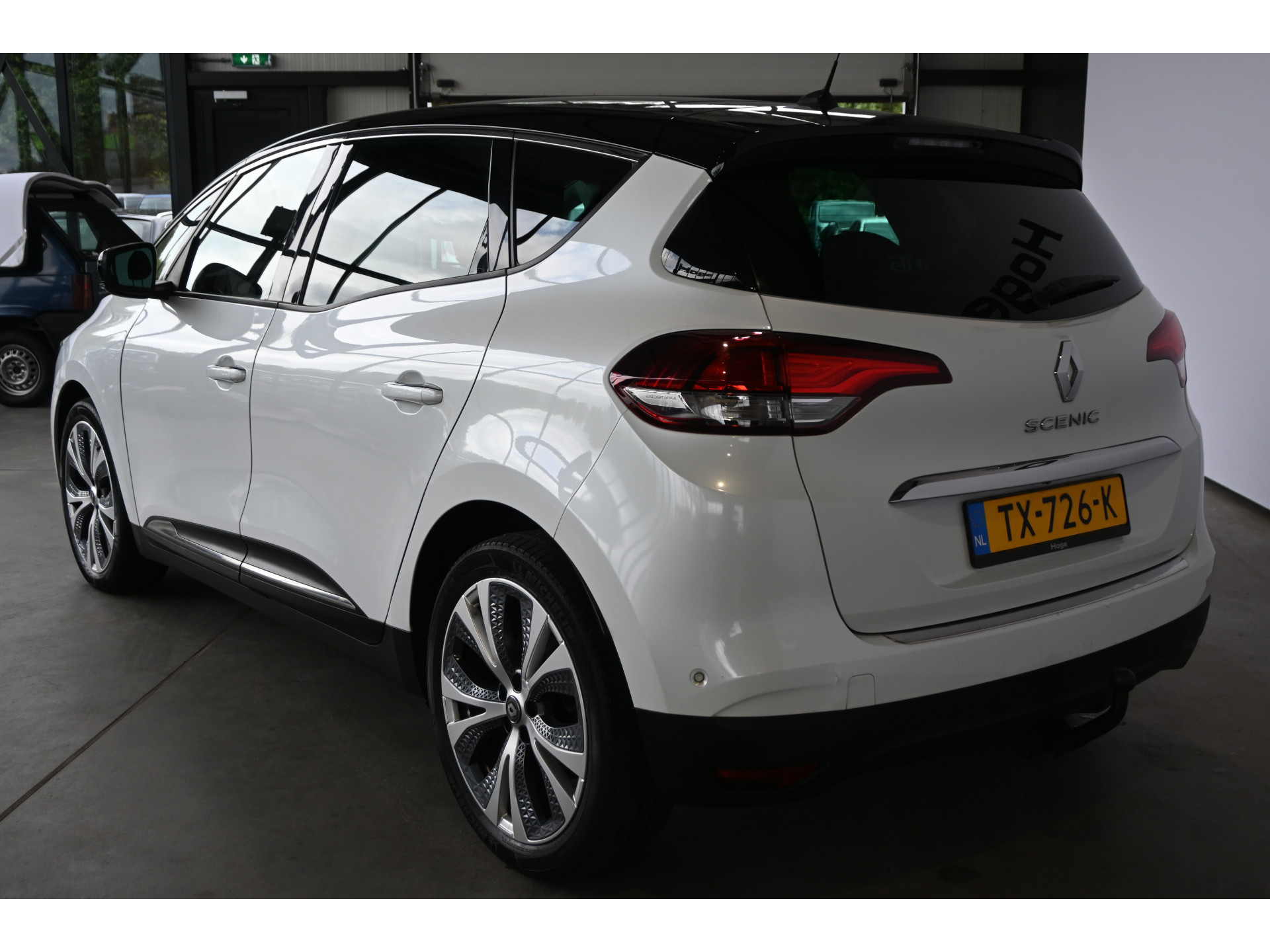 Renault Scénic 1.3 TCe Intens Automaat Nap Clima Cruise Trekhaak Navigatie Head up Panoramadak 100% Onderhouden! Inruil Mogelijk!
