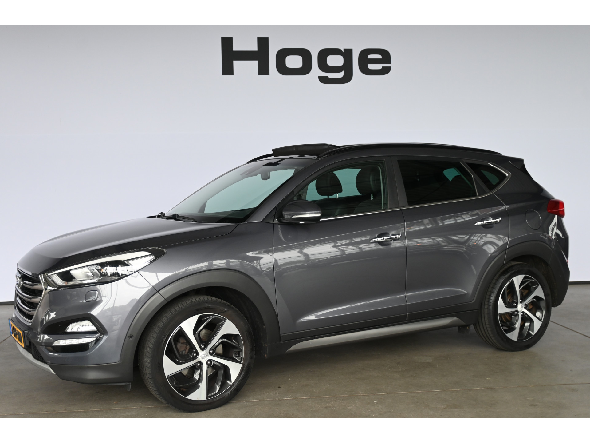 Hyundai Tucson 1.6 T-GDi Comfort 4WD Automaat Cruise Clima Trekhaak Panoramadak Stoelverwarming Goed Onderhouden! Inruil Mogelijk!
