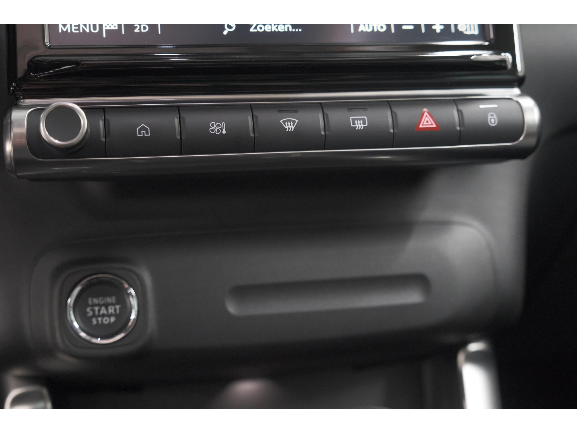 Citroen C3 Aircross PureTech 130 EAT6 Shine | Schuif-/Kanteldak | Camera | Dodehoekdetectie | Head-Up Display