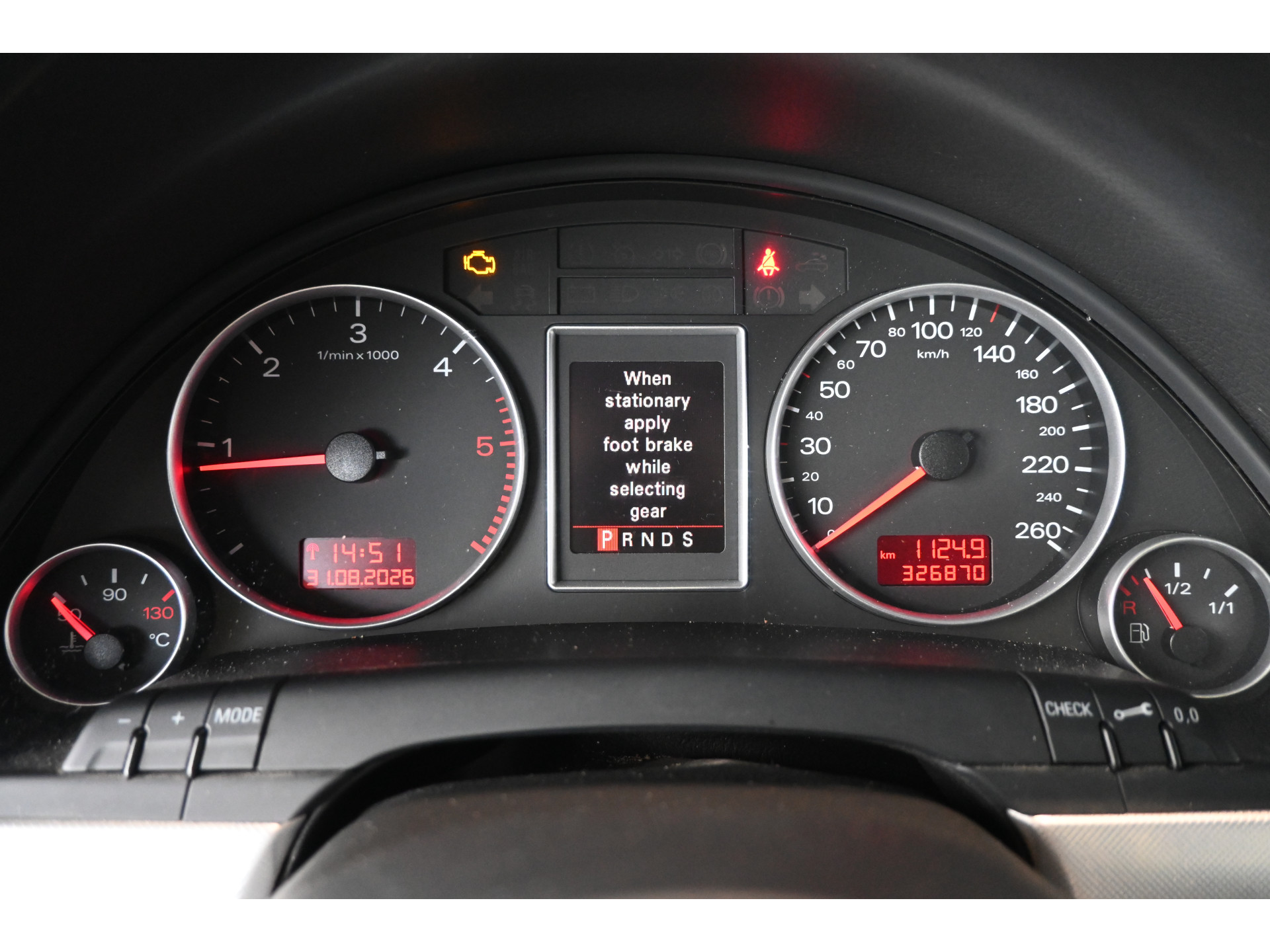 Audi A4 Limousine 2.7 TDI Advance Airco Leder Cruise Xenon Elektrisch pakket Schuif / kanteldak Inruil mogelijk!