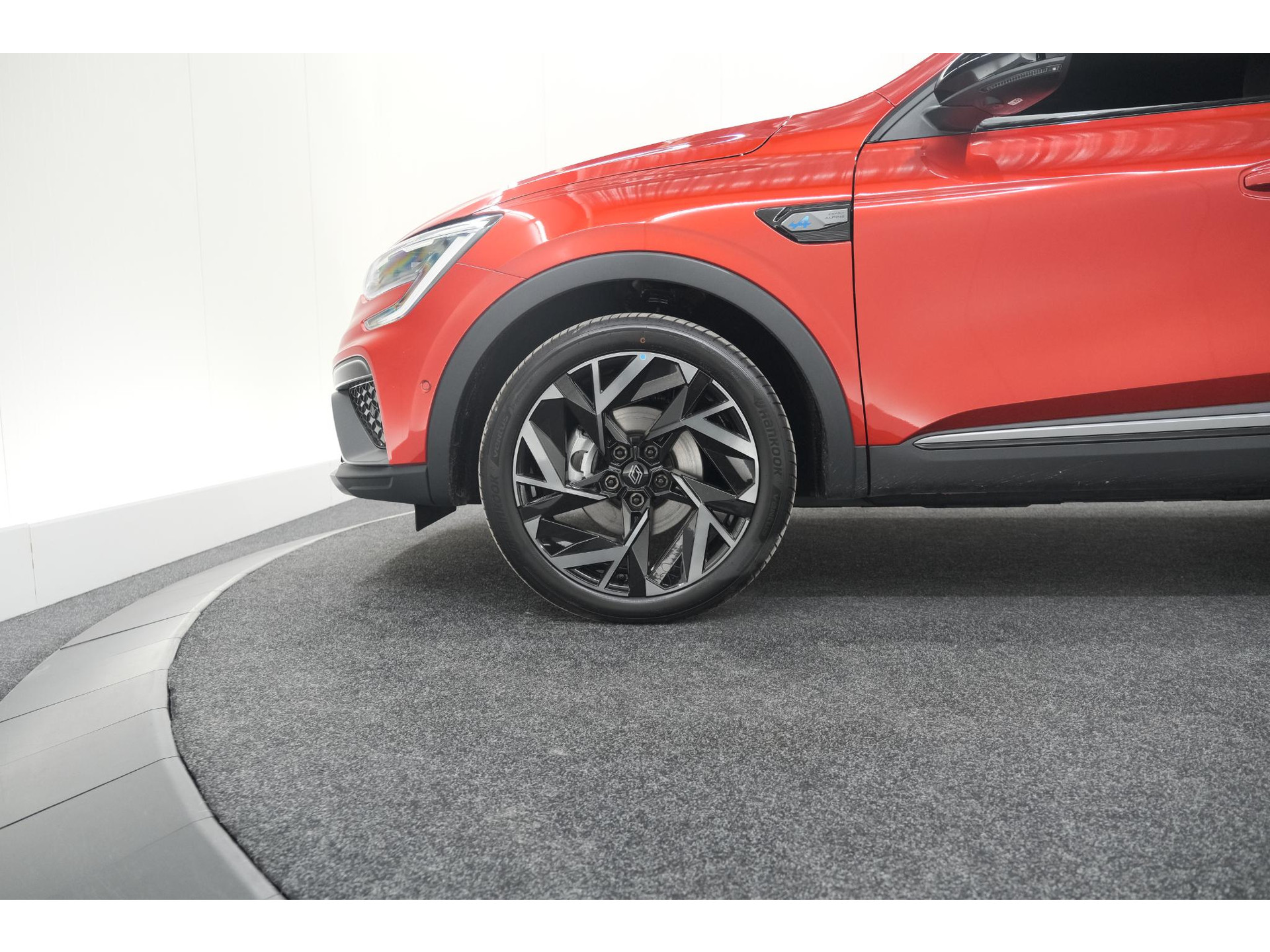 Renault Arkana 1.6 E-Tech hybrid 145 Esprit Alpine | Rondom Camera | Adaptieve Cruise Control | Pack Winter | Dodehoekdetectie