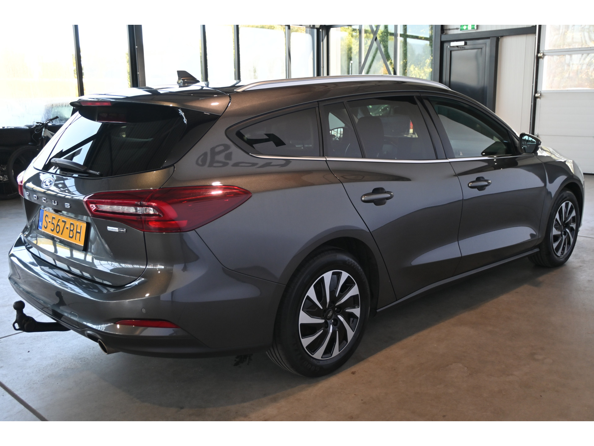 Ford Focus Wagon 1.0 EcoBoost Hybrid Titanium X Nap! Cruise Clima Full LED Trekhaak CarPlay Navigatie Inruil Mogelijk!