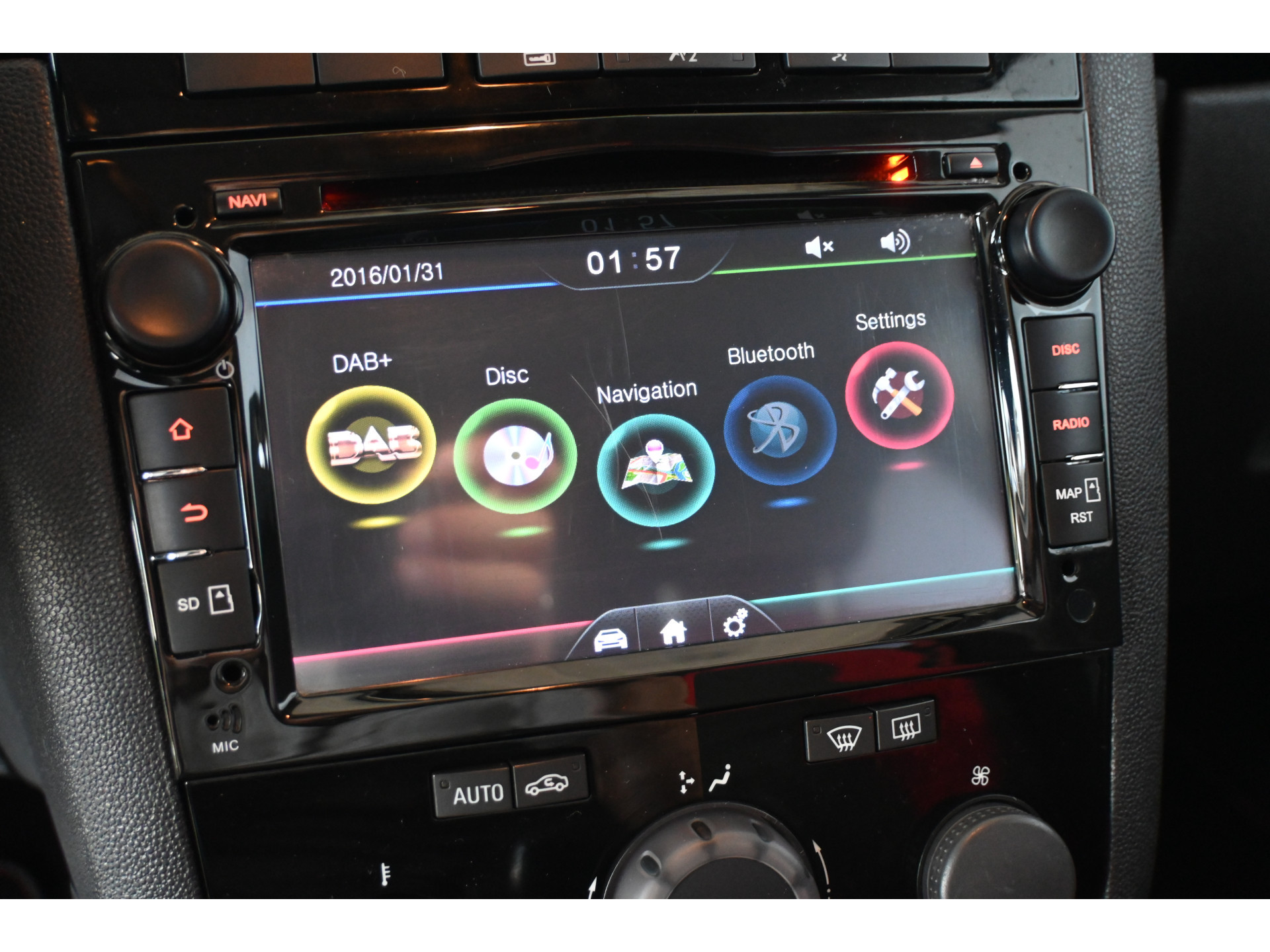 Opel Corsa 1.6-16V GSI 150 PK! Cruise control Lichtmetaal Navigatie Xenon Elektrisch Pakket Inruil Mogelijk!