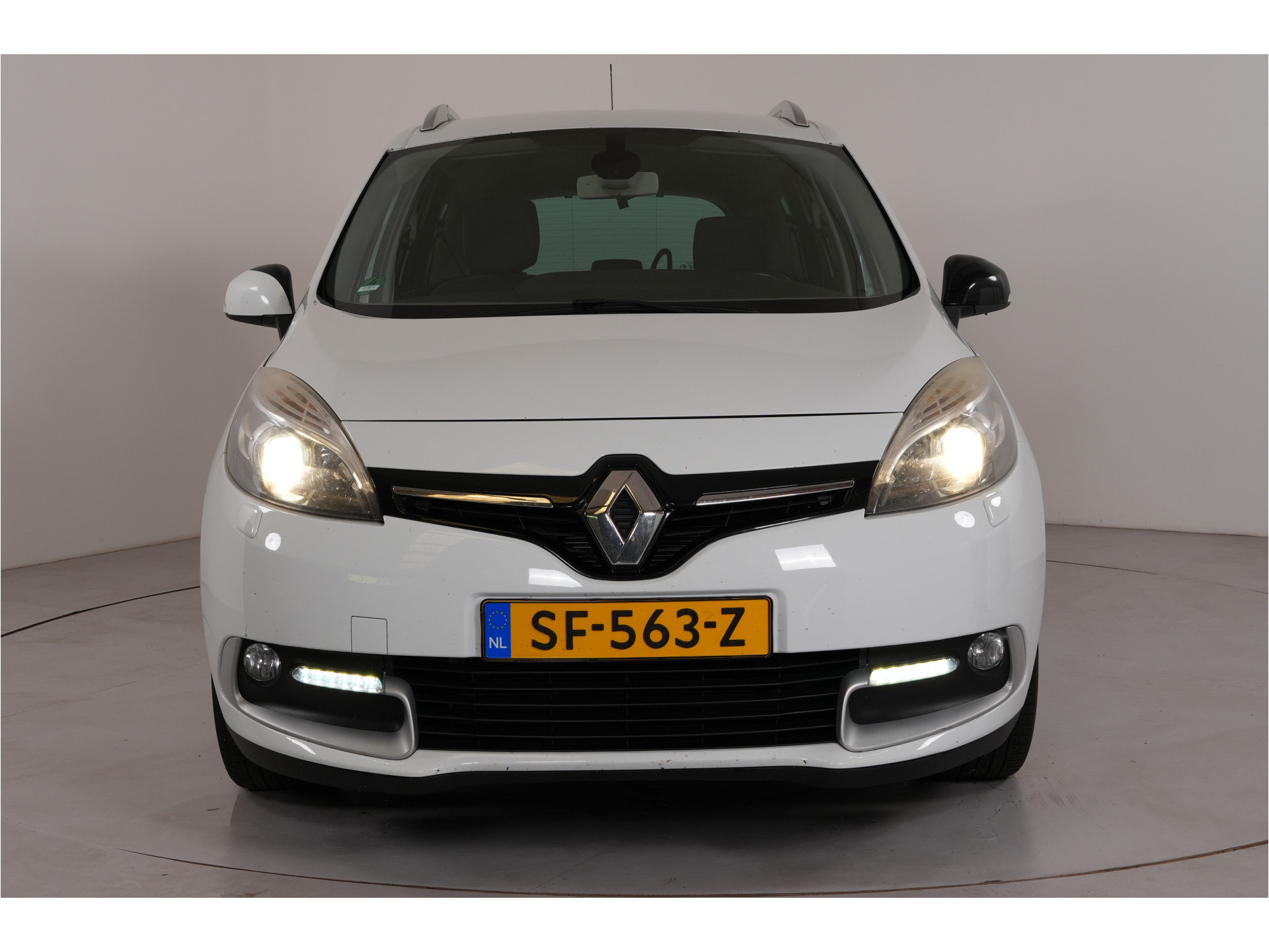 Renault Grand Scénic 1.5 dCi Bose | Trekhaak | Stl. verw. | Cruise