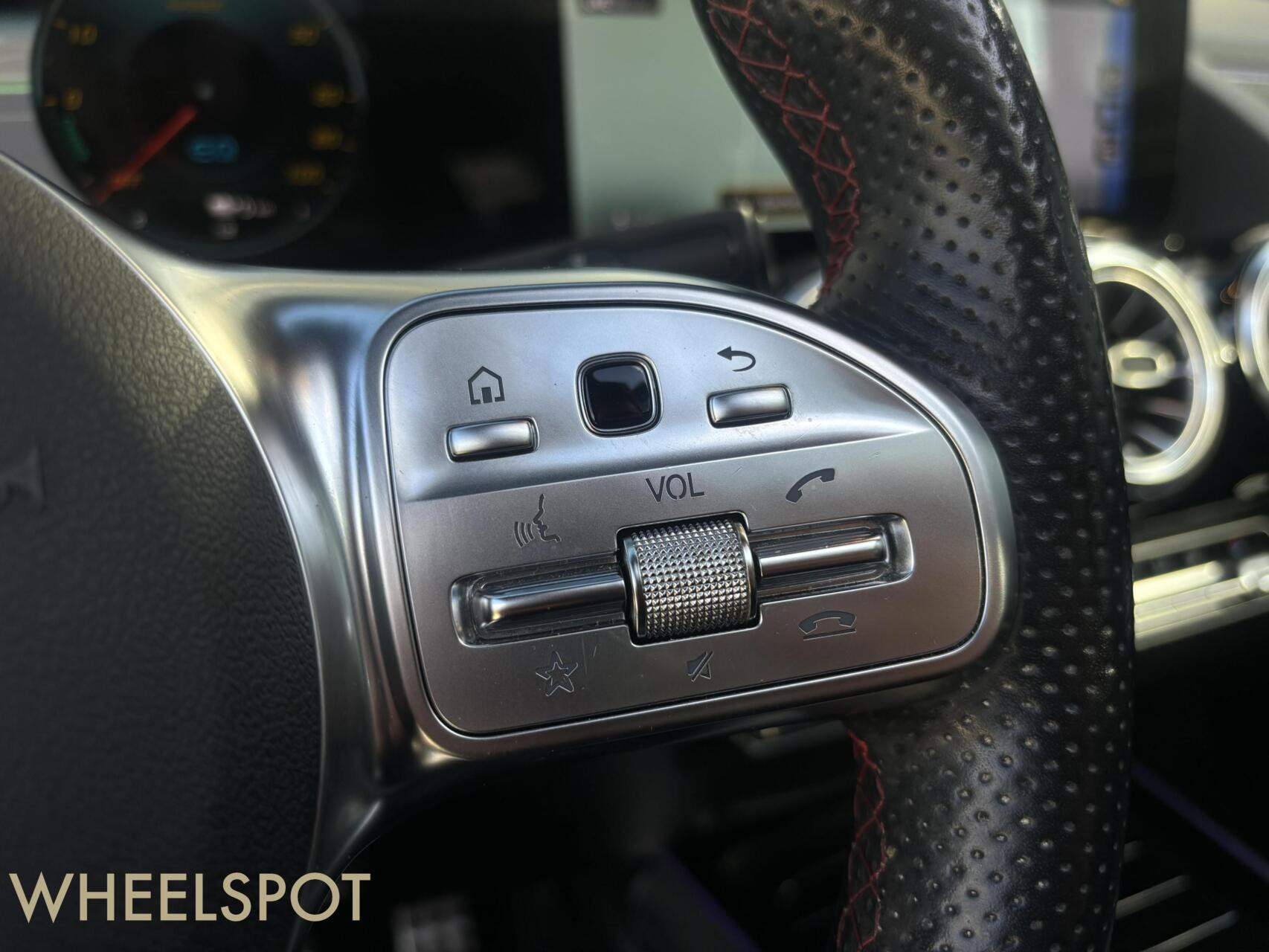 Mercedes GLA-klasse 250 e AMG|Pano|Sfeer|CarPlay|Stoelverwar
