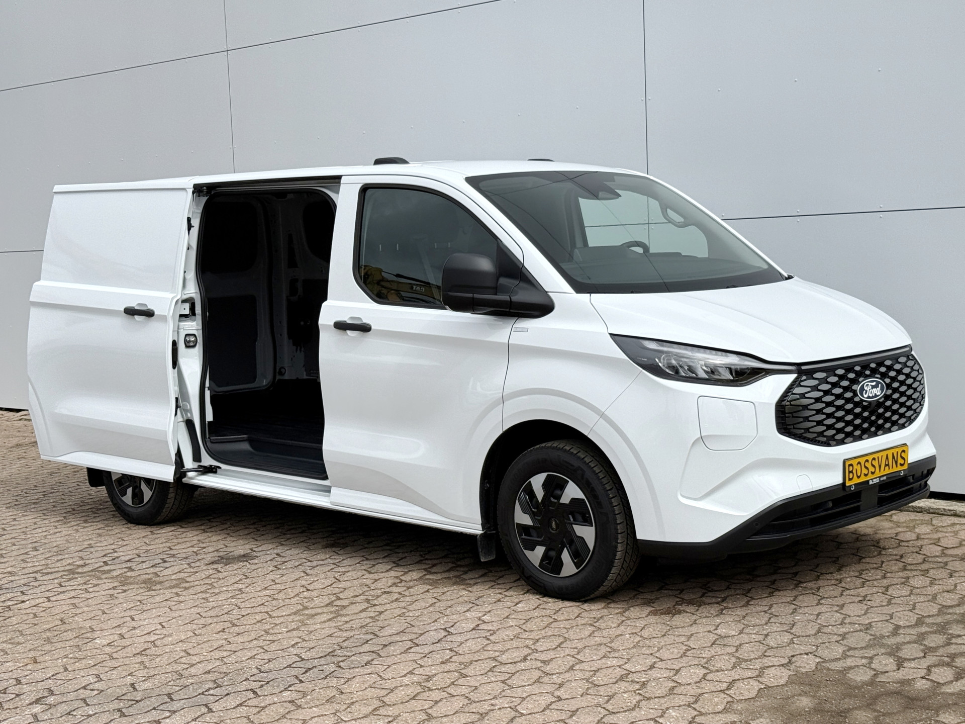 Ford e-Transit Custom 65kWh 136PK Elektrisch L1 344KM WLTP 2300kg Trekvermogen BEV Snelladen LED ACC Camera Carplay Parkeersensoren v+a