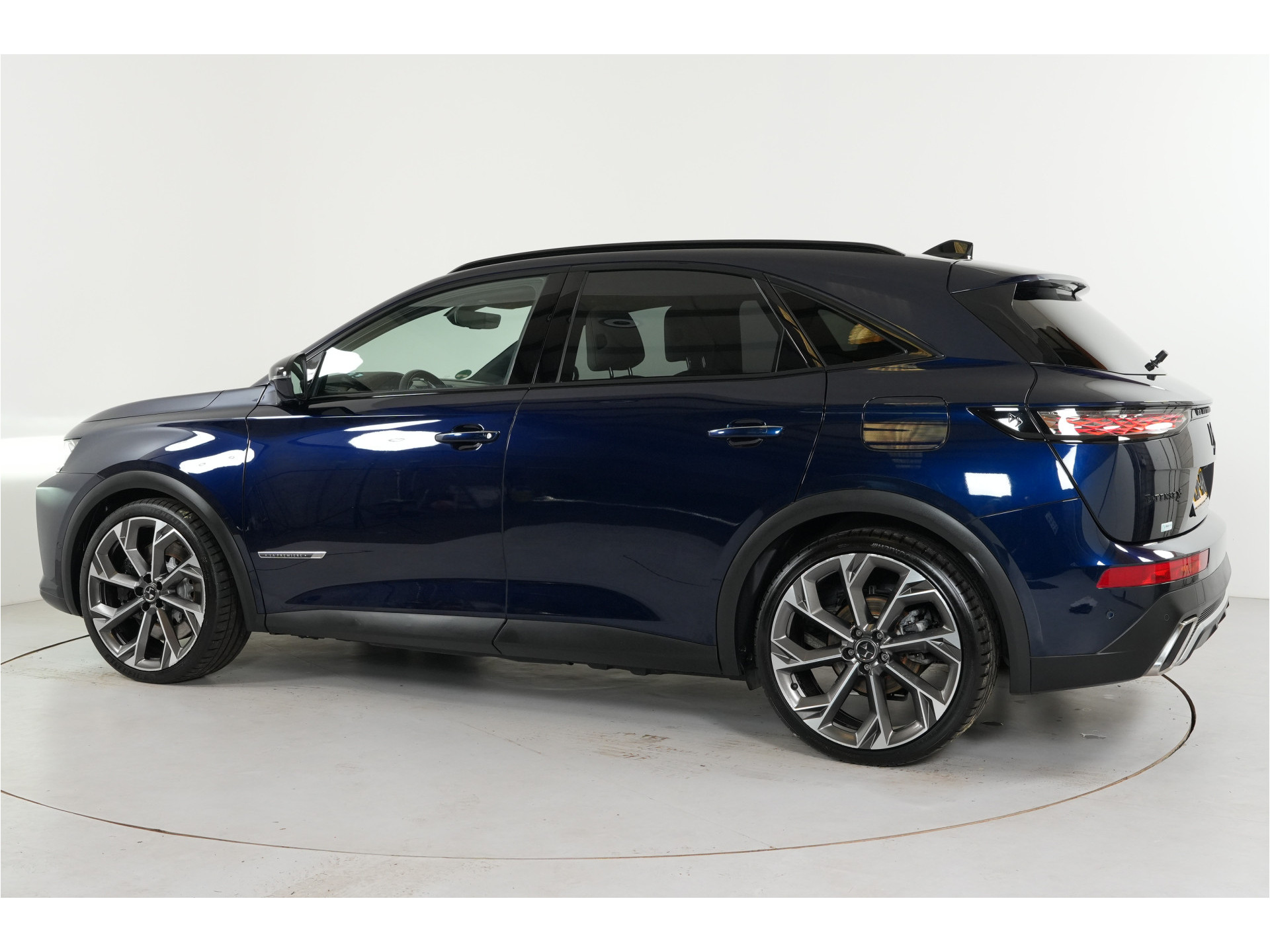 DS 7 E-Tense 4x4 La Première 360 pk PHEV | SOH 96% | Pano | Massage | Nachtzicht | Focal | 360° Cam | Nappa |
