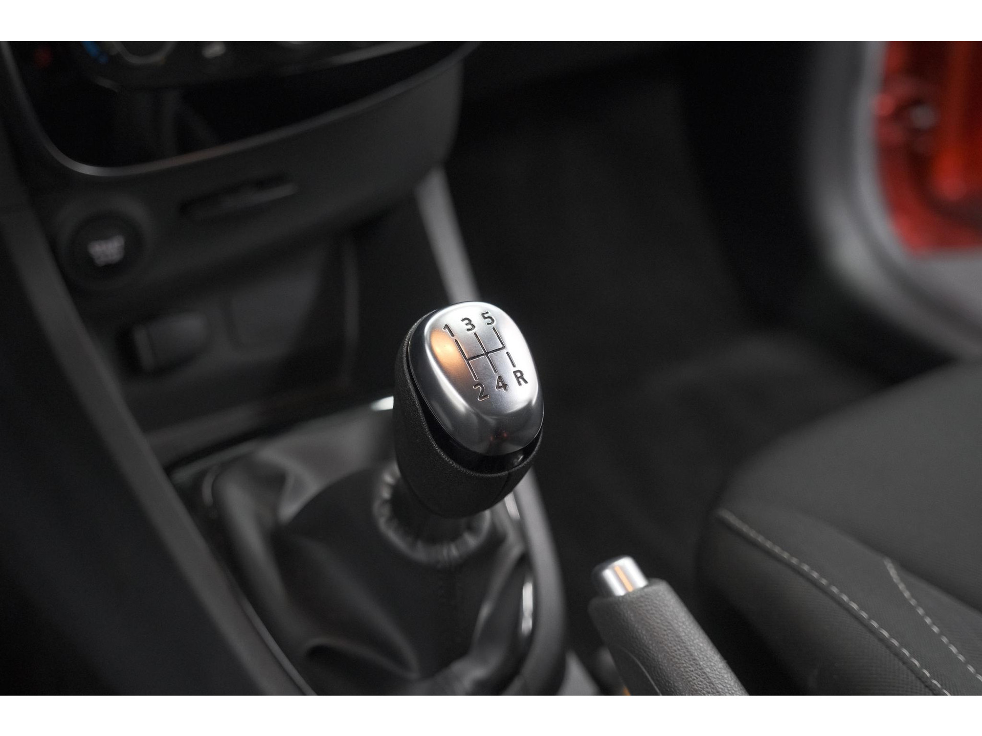 Renault Clio TCe 90 Limited | Trekhaak | Parkeersensoren | Navigatie