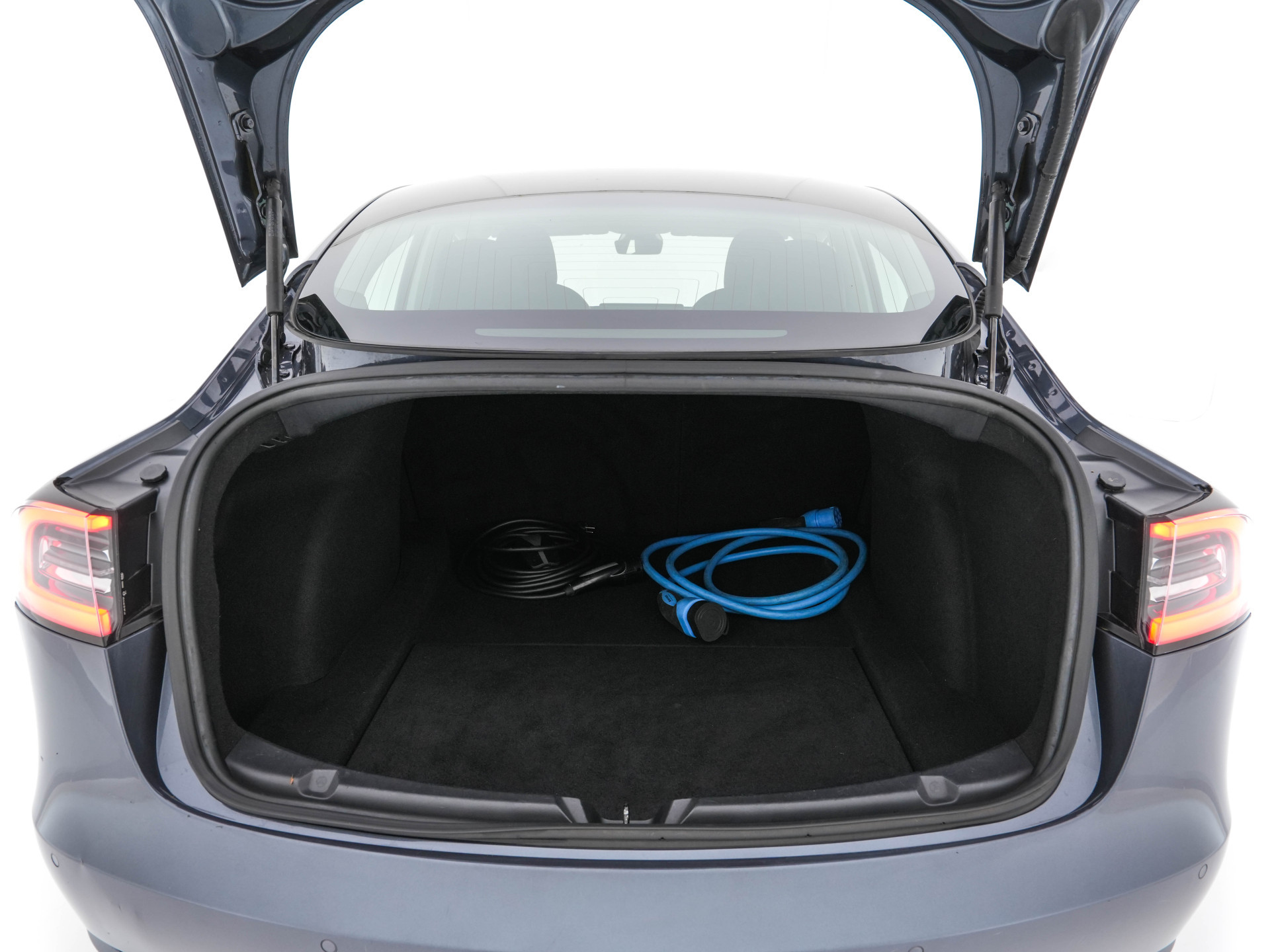 Tesla Model 3 Standard RWD Plus 60 kWh [ 3-Fase-11Kw ] {SOH-88%} (INCL-BTW) Aut. *PANO | AUTO-PILOT | LEATHER | KEYLESS | FULL-LED | MEMORY-PACK | SURROUND-VIEW | DAB | CARPLAY | DIGI-COCKPIT | LANE-ASSIST | COMFORTSEATS | 18"ALU*