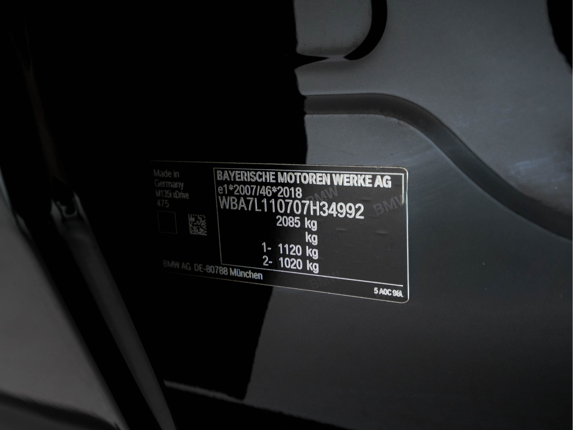 BMW 1-serie M135i xDrive M-Sportpack High Executive Aut. *ALCANTARA-MICROFIBRE | FULL-LED | HEATED-SPORTSEATS | SHIFT-PADDLES | DIGI-COCKPIT | HEAD-UP | NAVI-FULLMAP | DAB+ | PRIVACY-GLASS | AMBIENT-LIGHT | CARBON-INLAY | CARPLAY | 19''ALU*