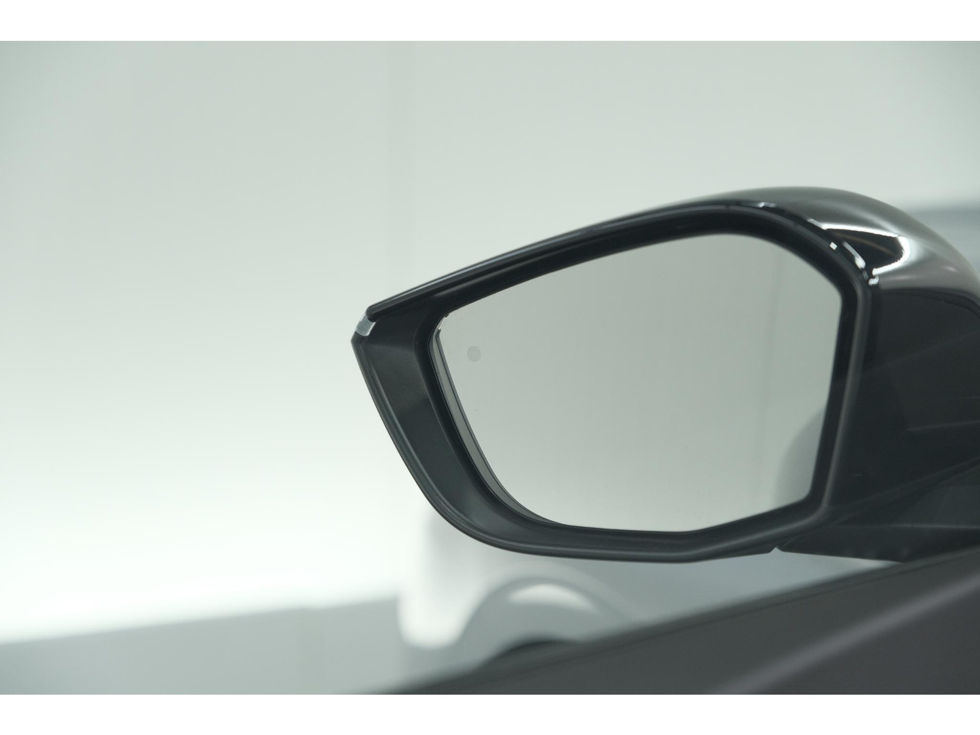 Peugeot 308 SW PureTech 130 EAT8 GT | Trekhaak | Stoelverwarming | Camera | Adaptieve Cruise Control