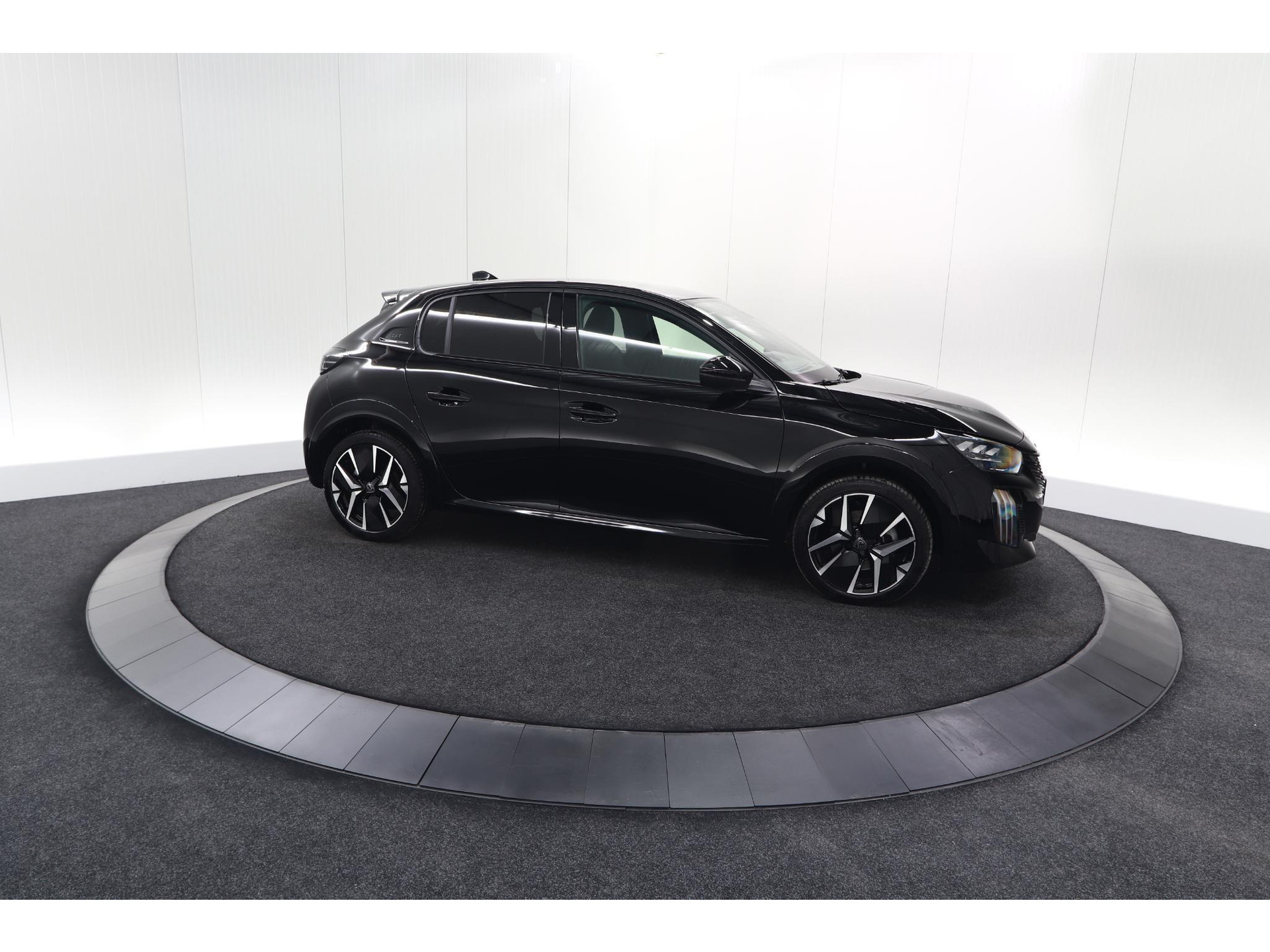 Peugeot 208 PureTech 100 GT | Camera | Navigatie | Apple Carplay | Parkeersensoren