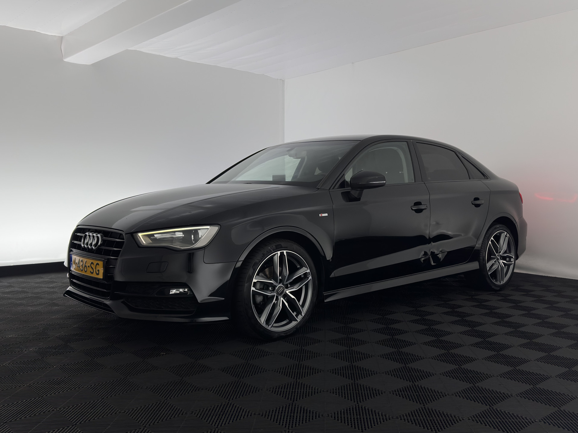 Audi A3 Limousine 1.6 TDI S-Line Ambition Sport Edition *XENON | NAVI-FULLMAP | COMFORT-SEATS | PRIVACY-GLASS | ECC | PDC | CRUISE | 18''ALU*
