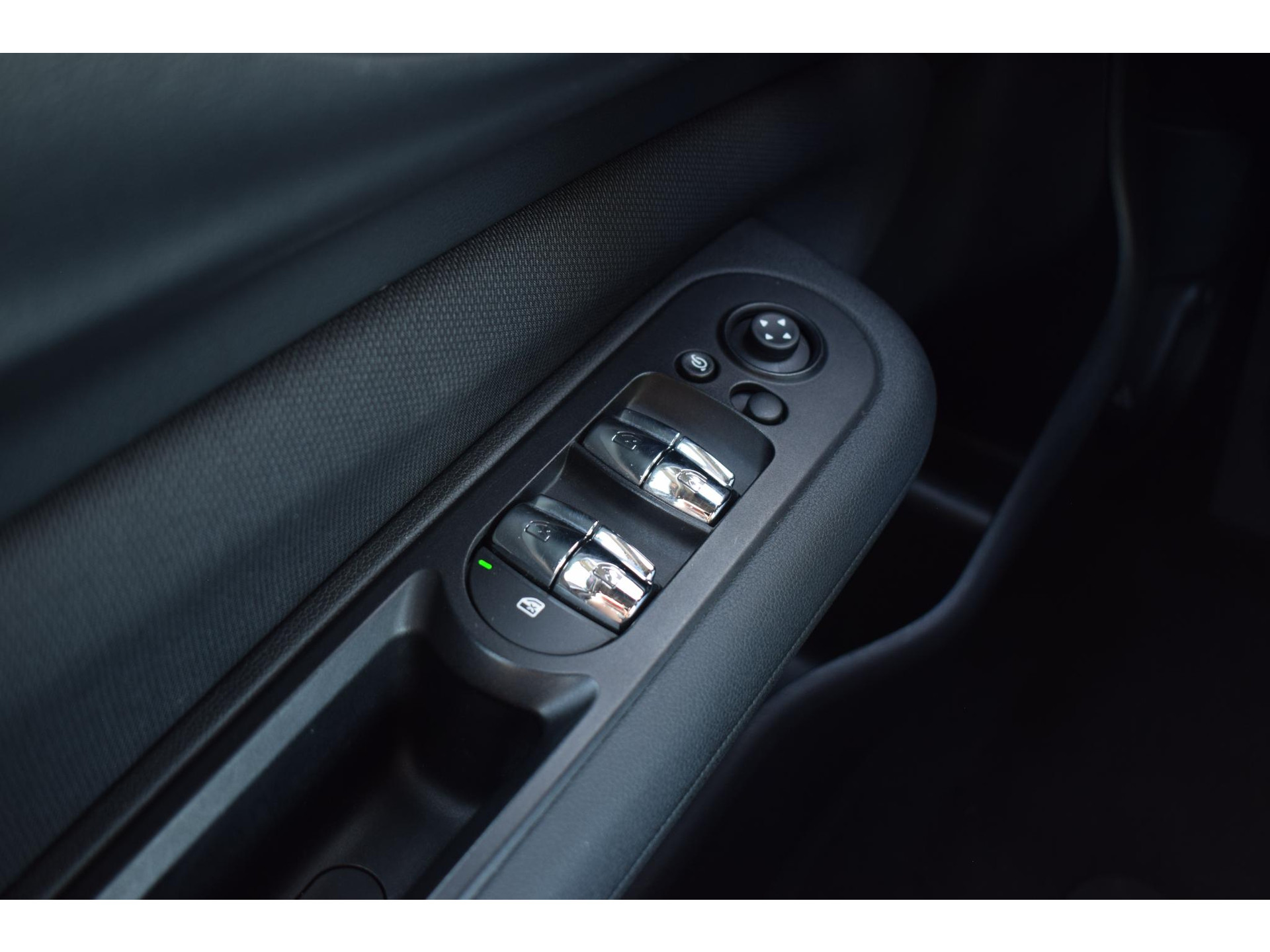 MINI Clubman 1.5 One Salt Business | Apple CarPlay | Stoelverw. | Cruise | Climate
