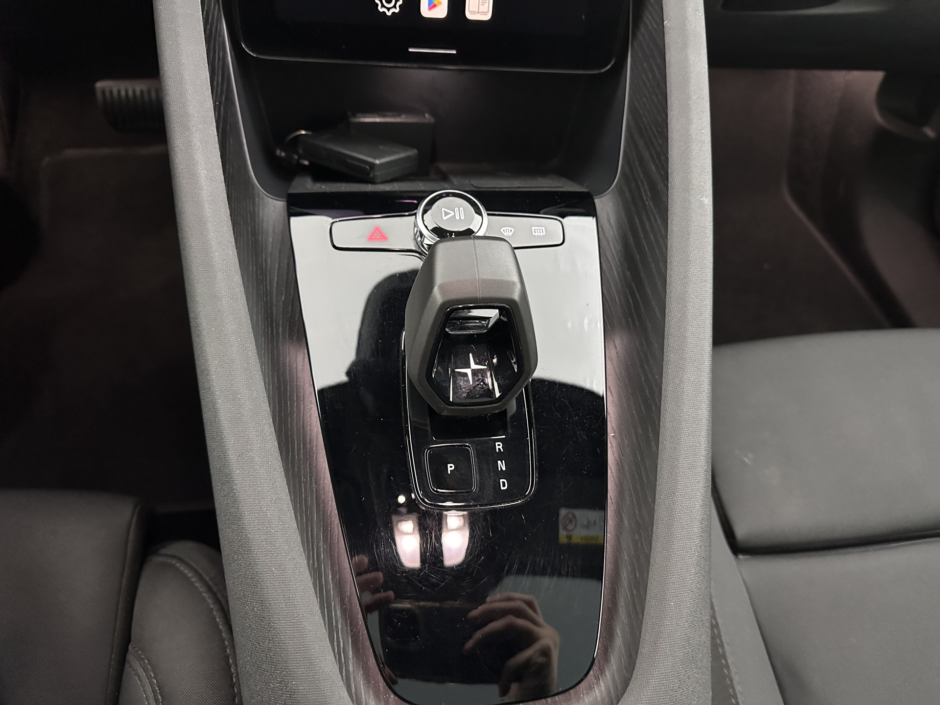 Polestar 2 Long Range Dual Motor Launch Edition 78kWh (3-Fase-11kW) {SOH-88%} Aut.*PANO | NAVI-FULLMAP | FULL-LED | ADAPTIVE-CRUISE | BLINDSPOT | TOPVIEW | KEYLESS | LANE-ASSIST | DIGI-COCKPIT | CARPLAY | DAB+ | HEATED-SPORTSEATS | CAMERA | MEMORY-PACK |