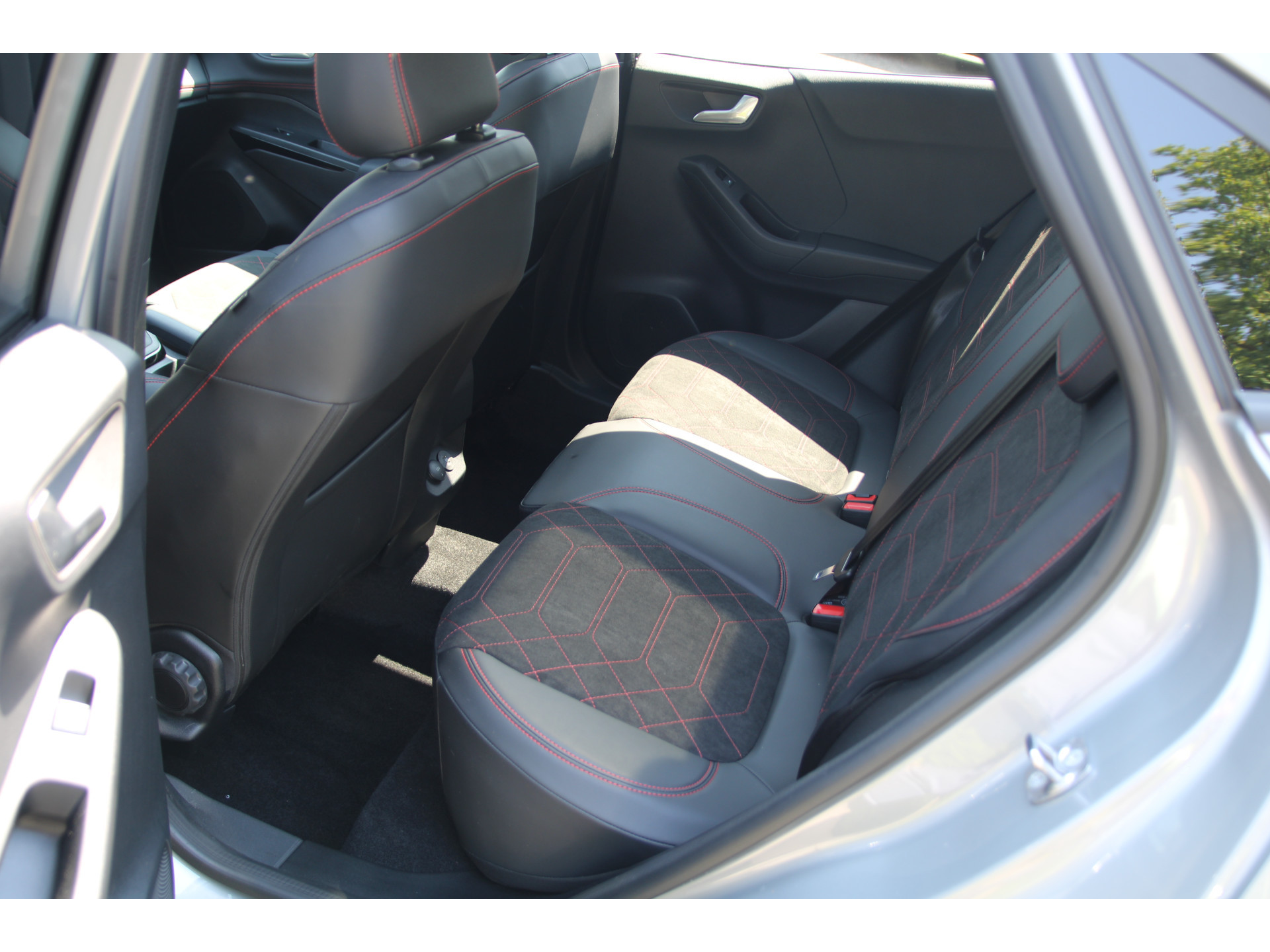 Ford Puma 1.0 EcoBoost Hybrid 155 PK ST-Line X Automaat PANORAMADAK | LED MATRIX | WINTER-PACK| 19' LM VELGEN | B&O