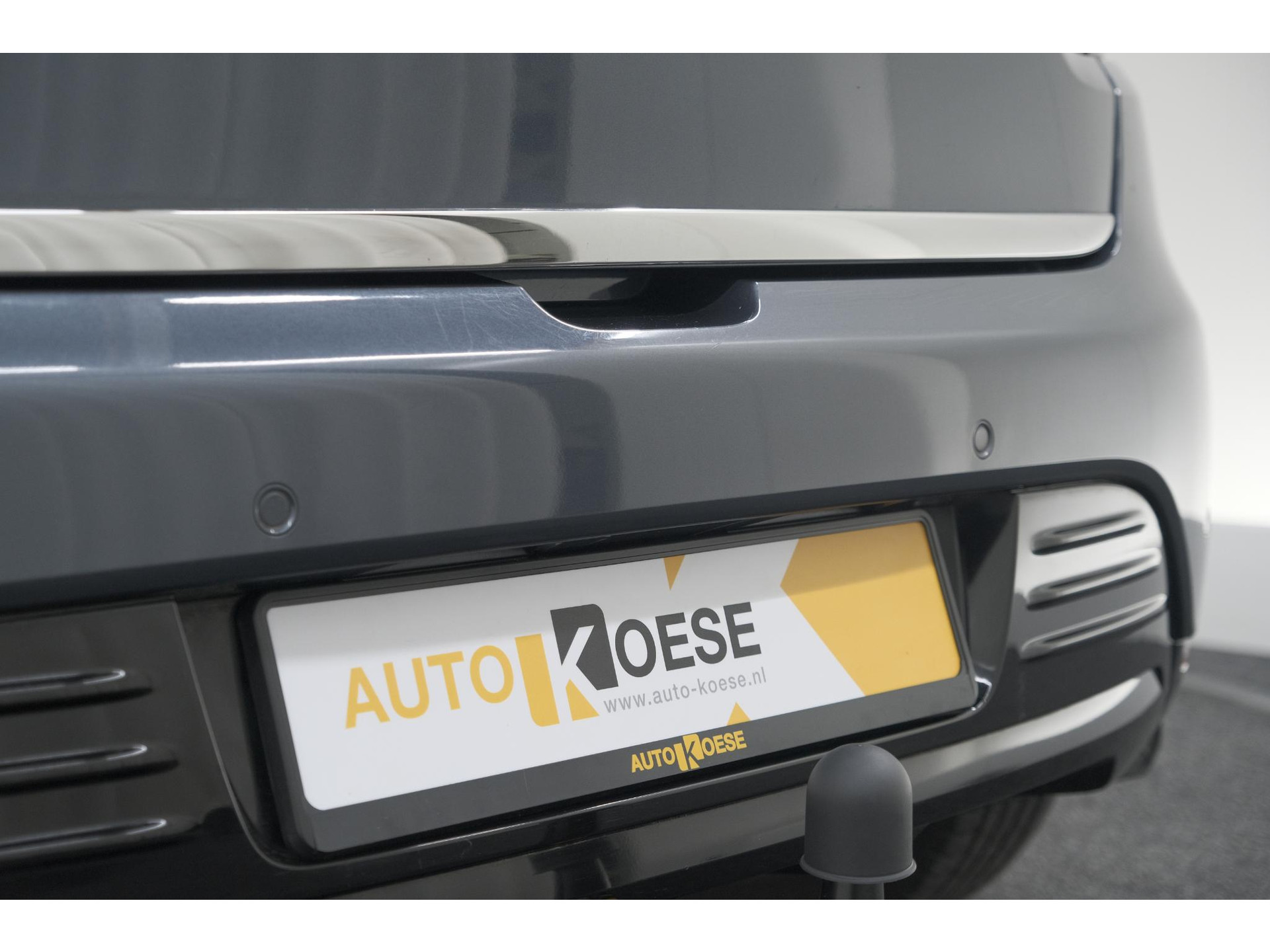Renault Clio 1.2 Limited | Trekhaak | Navigatie | Parkeersensoren | Climate Control
