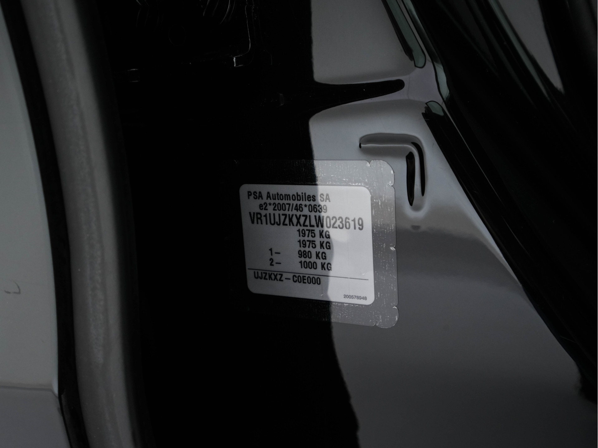 DS 3 Crossback E-Tense Performance Line+ 50 kWh [ 3-Fase ] {SOH-90%} (INCL-BTW) *LEATHER-FABRIC | MATRIX-LED | ADAPTIVE-CRUISE | DIGI-COCKPIT | HEATED-SPORTSEATS | CAMERA | KEYLESS | NAVI-FULLMAP | DAB+ | ECC | PDC | PRIVACY-GLASS | 18''ALU*