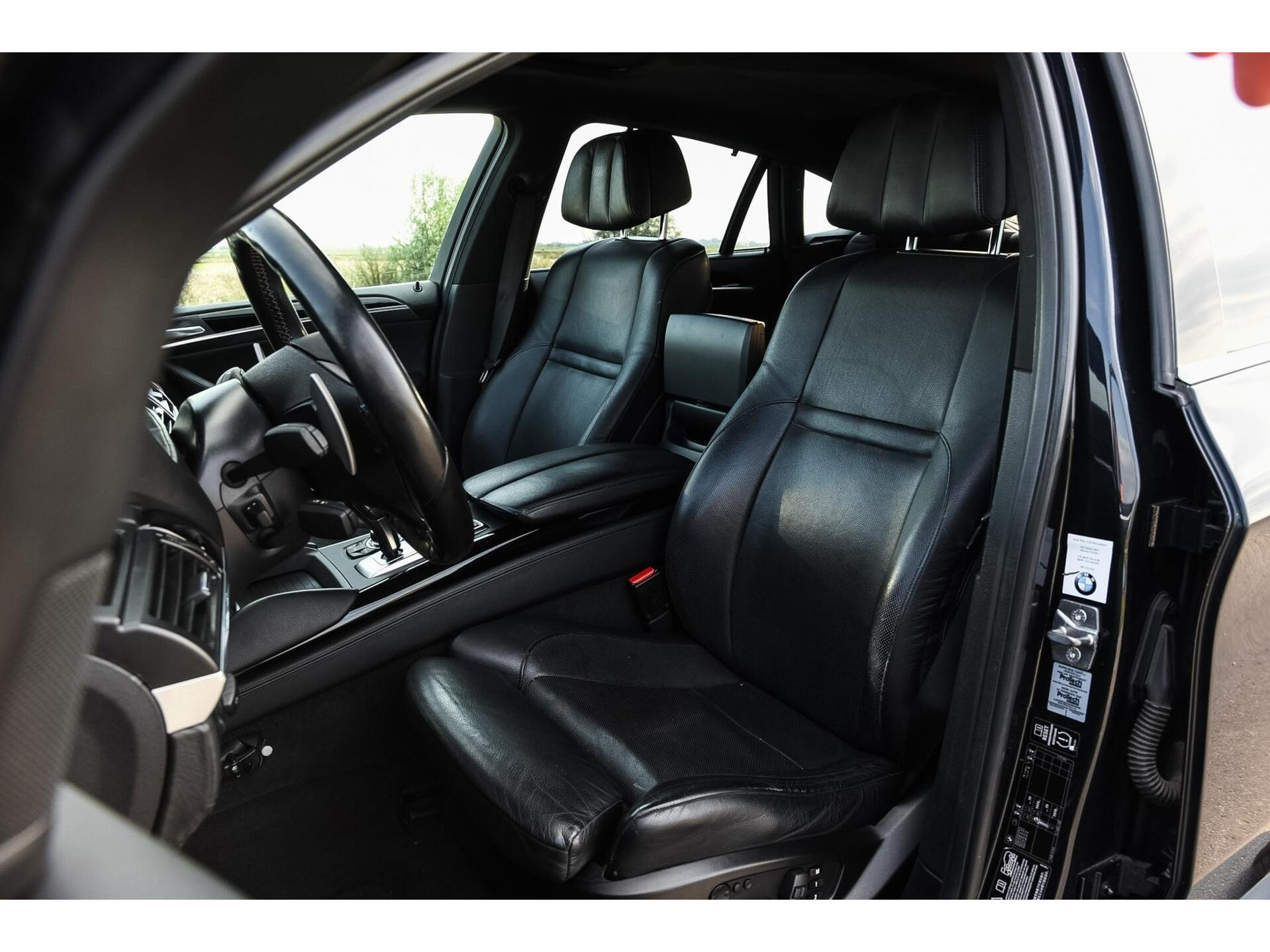 BMW X6 M 4.4 V8 555PK LCI | Pano | Soft-Close | Standkachel