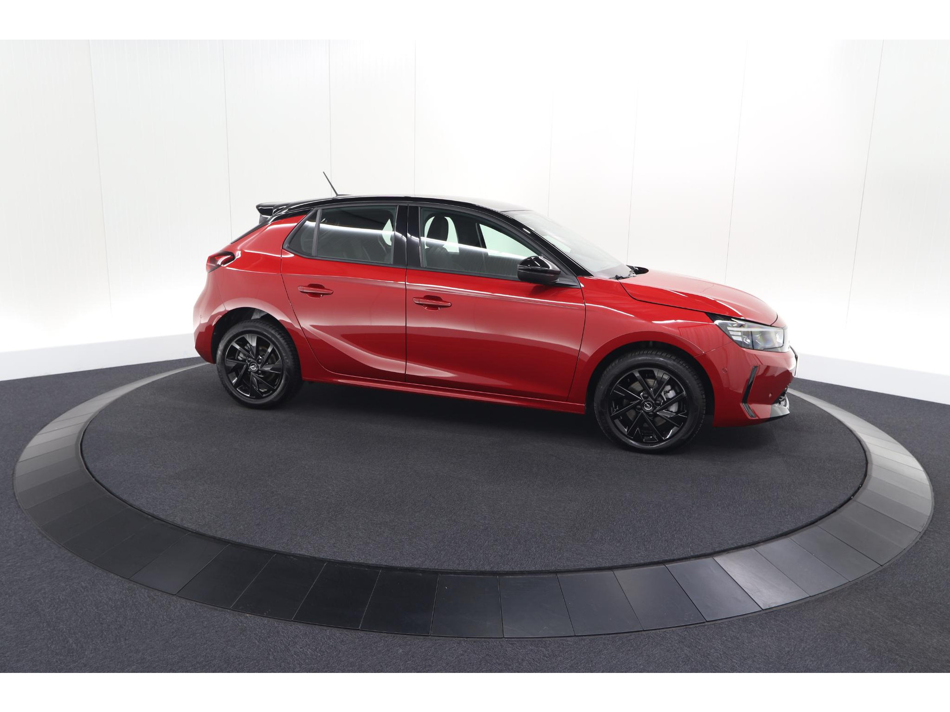 Opel Corsa 1.2 Turbo 110 Hybrid GS | Adaptieve Cruise Control | Dodehoekdetectie | Stoelverwarming | Camera