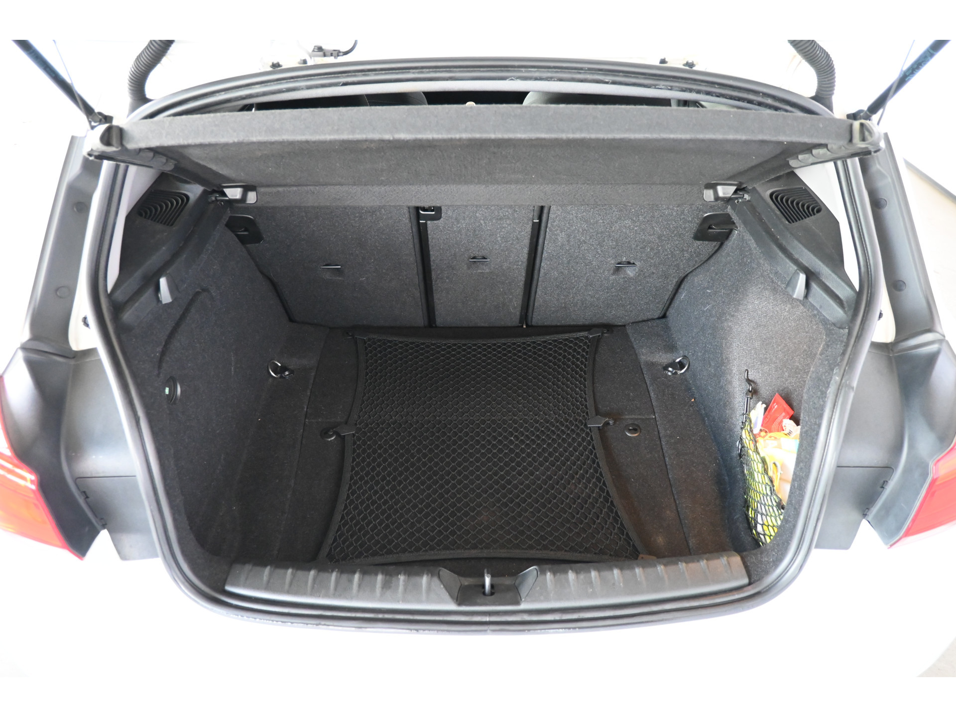 BMW 1-serie 116i Sport Cima Navigatie Pdc Cruise Control LED Stoelverwarming Inruil Mogelijk!