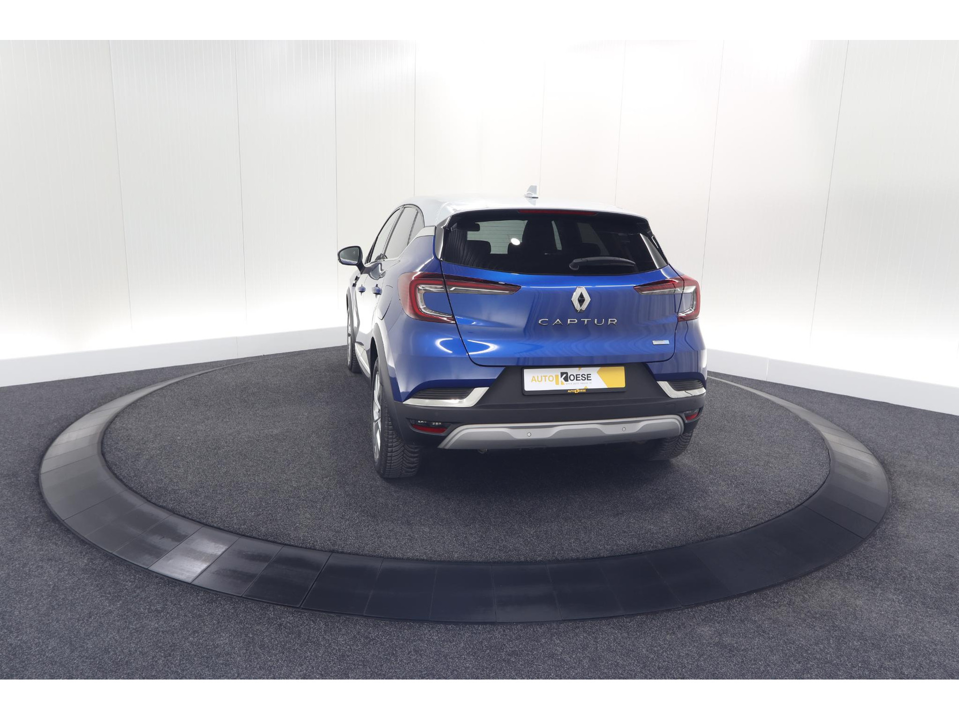 Renault Captur 1.6 E-Tech Plug-in Hybrid 160 Intens | Camera | 9.3 Inch Groot Scherm | Apple Carplay | Parkeersensoren