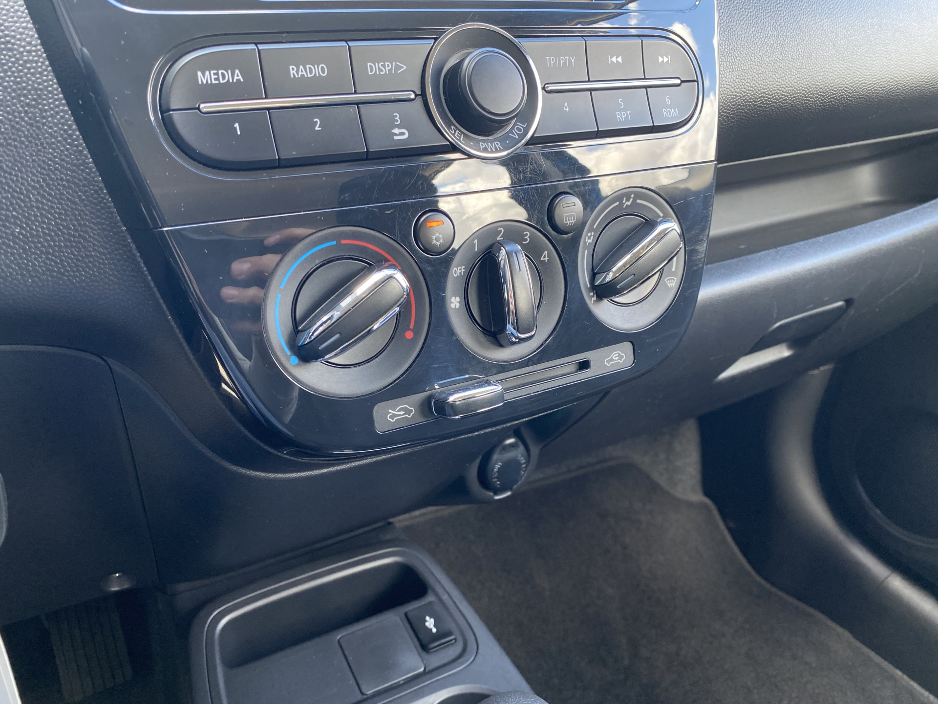 Mitsubishi Space Star 1.0 Cool+ AUT. | airco | elektrisch pakket | mistlampen | radio cd usb speler  |  NL auto