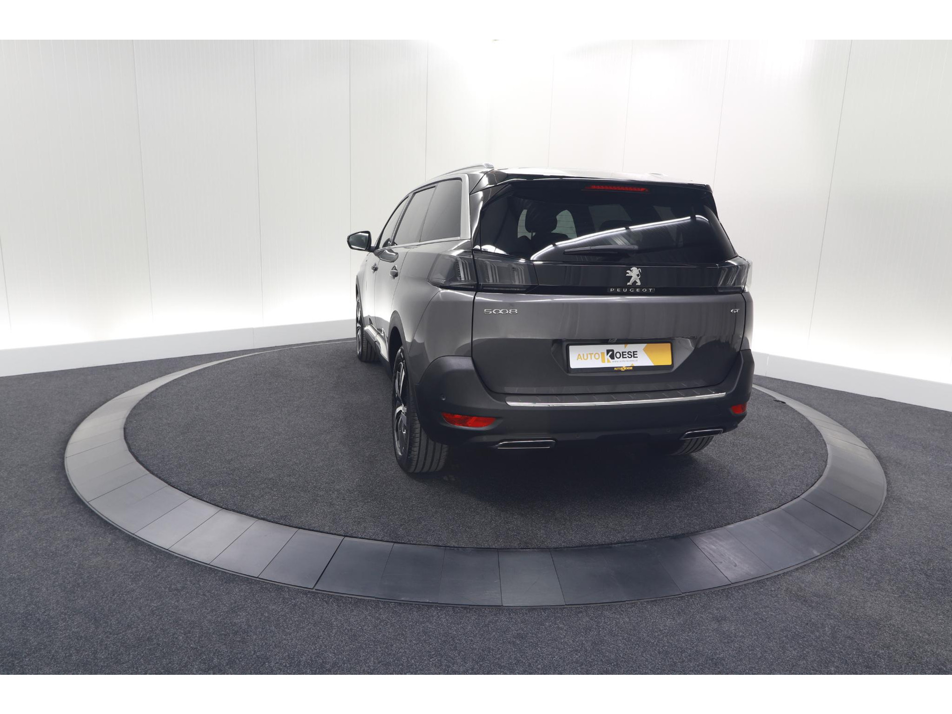 Peugeot 5008 PureTech 130 GT | Camera | Adaptieve Cruise Control | Dodehoekdetectie | Navigatie