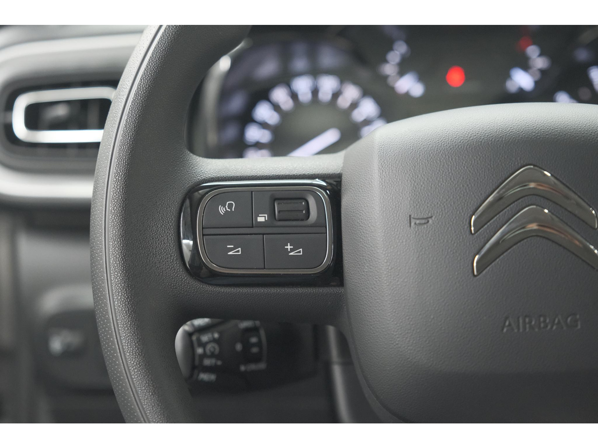 Citroen C3 PureTech 110 EAT6 Max | Apple Carplay | Parkeersensoren | Climate Control | 16 Inch Lichtmetalen Velgen