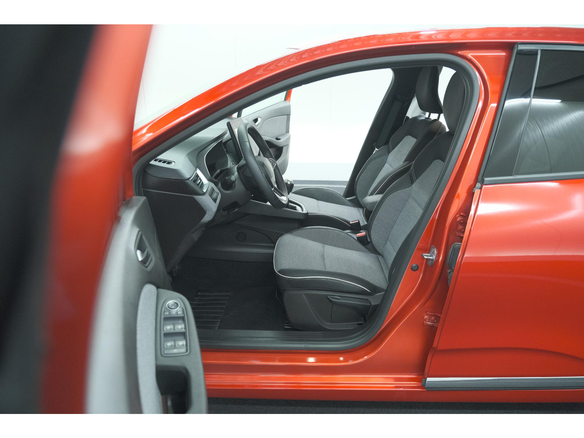 Renault Clio 1.0 TCe 90 GPF techno | 360 Camera | Adaptieve Cruise Control | 9.3 Inch Groot Scherm