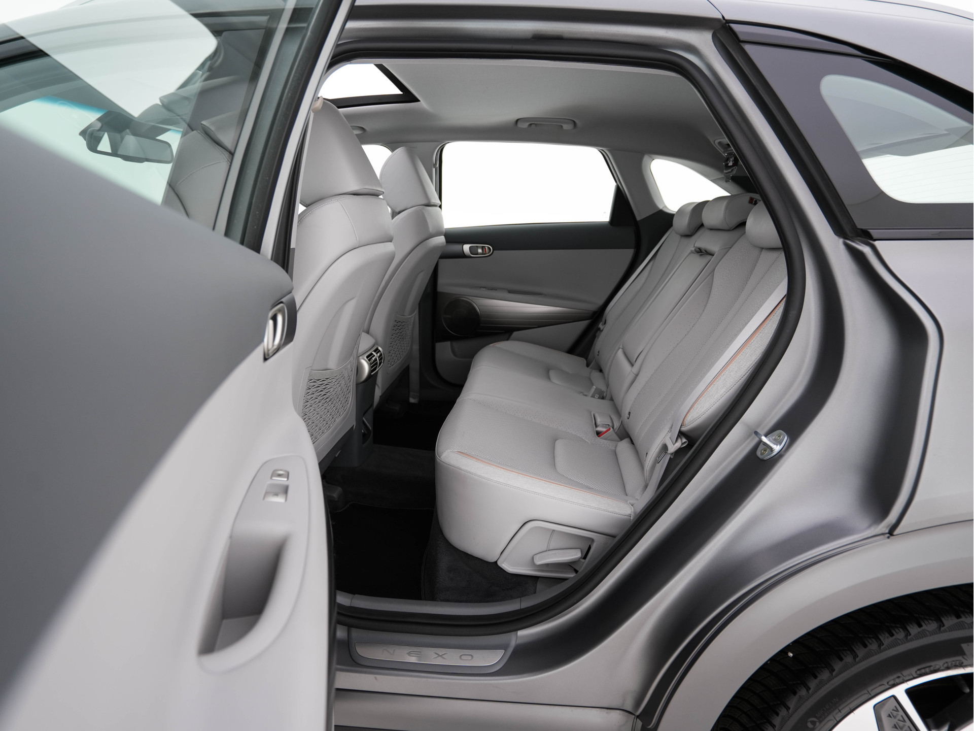 Hyundai NEXO FCEV Plus Pack [ HYDROGENIUM ] (INCL-BTW) Aut. *PANO | LEATHER | NAVI-FULLMAP | ADAPTIVE-CRUISE |  FULL-LED | KEYLESS | DAB |  KRELL-AUDIO | DIGI-WIDESCREEN-COCKPIT | SURROUND-VIEW | SHIFT-PADDLES | COMFORT-SEATS |