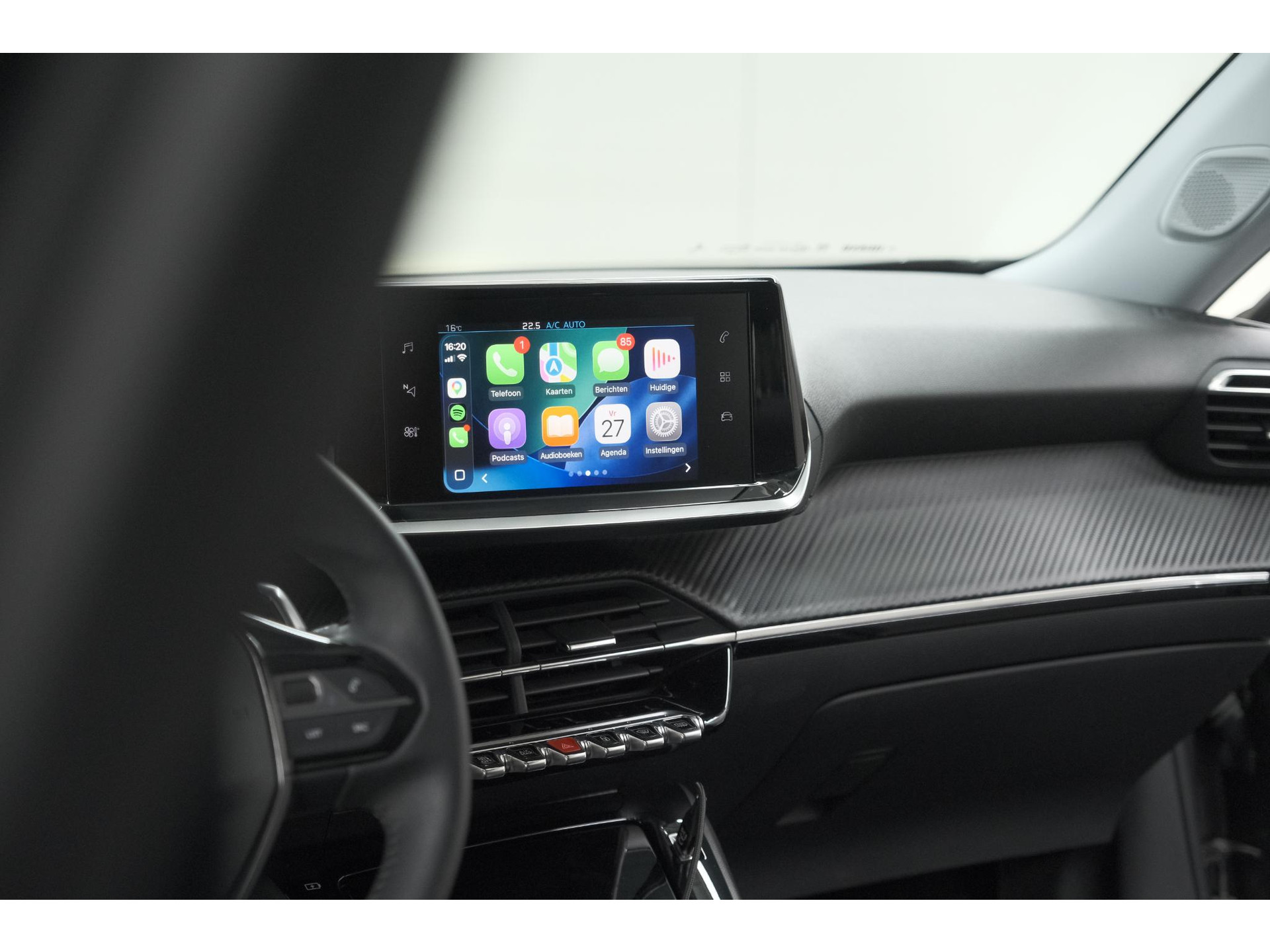 Peugeot 2008 PureTech 130 EAT8 Allure Pack | Trekhaak | Camera | Navigatie | Parkeersensoren