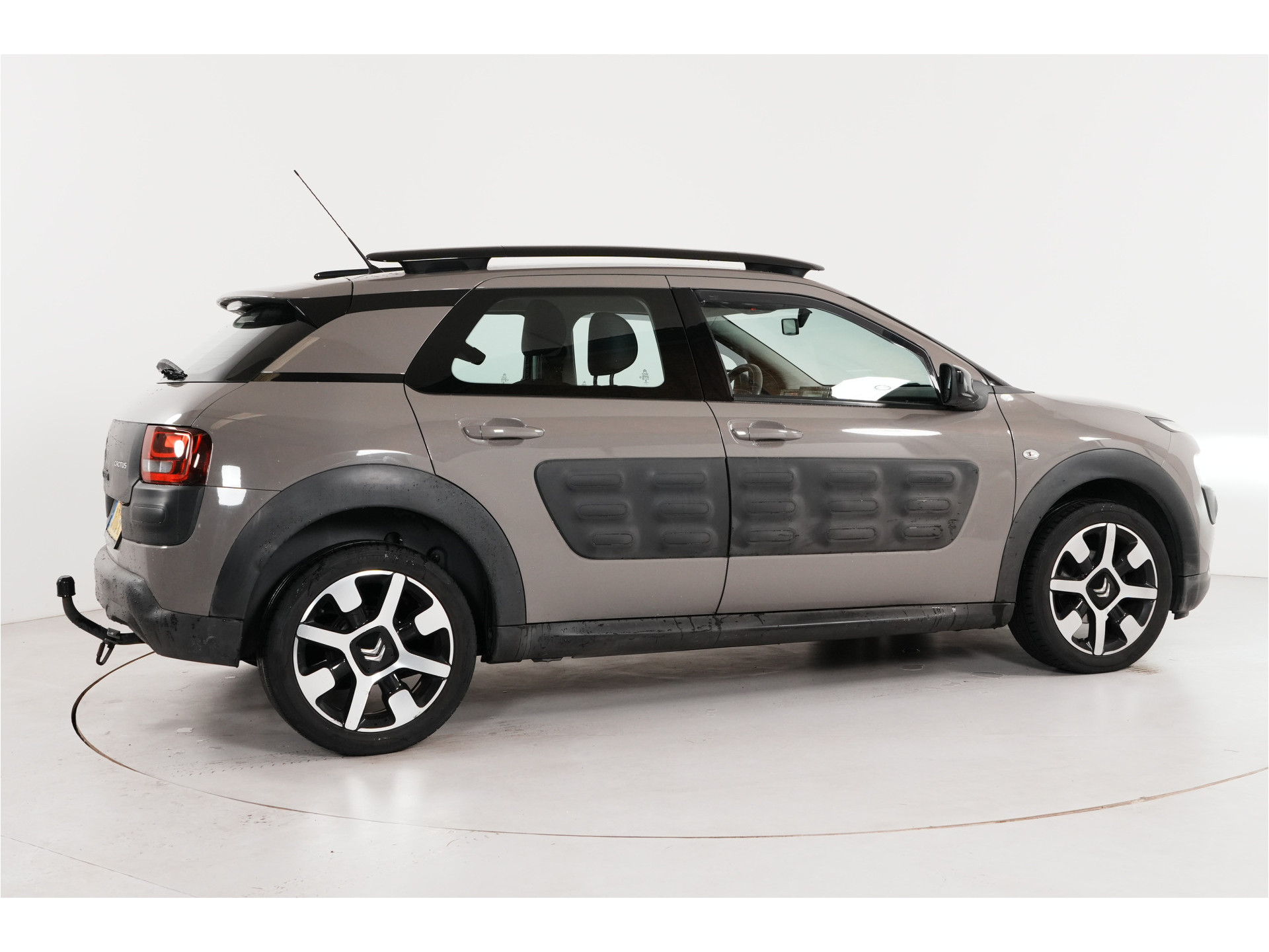 Citroën C4 Cactus 1.6 BlueHDi Feel | Trekhaak | Cruise | Airco |