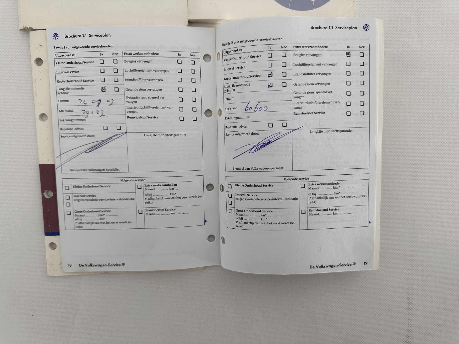 Volkswagen Passat 2.0 FSI Highline Aut. *NAVI-FULLMAP | LEATHER-ALCANTARA | SPORT-SEATS | ECC | HEATED-SEATS | PDC | CRUISE*