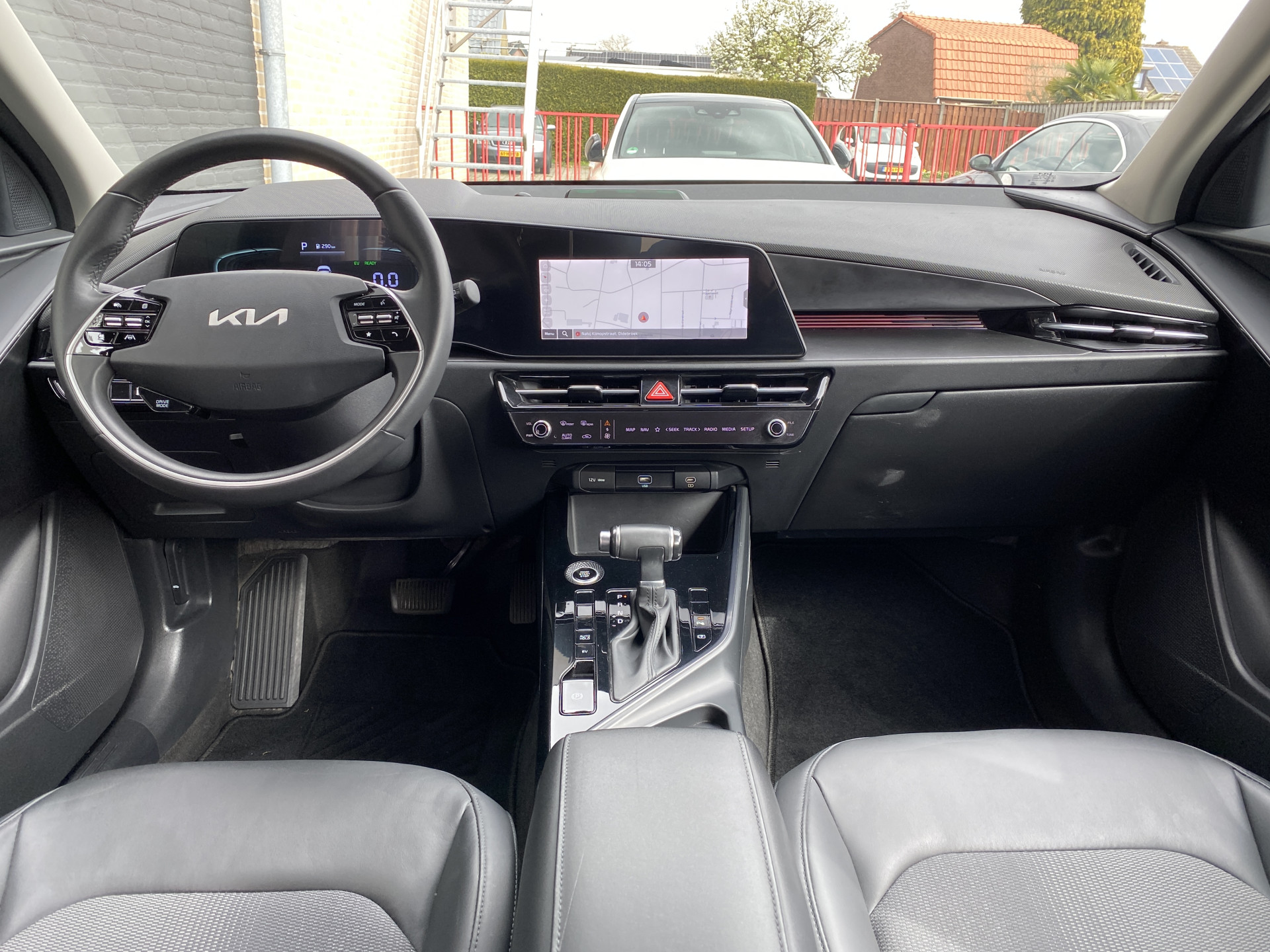 Kia Niro 1.6 GDi PHEV 184 pk DynamicLine AUT. | 1e eigenaar | navigatie | adaptieve cruise | camera | 2 laadkabels | keyless entry