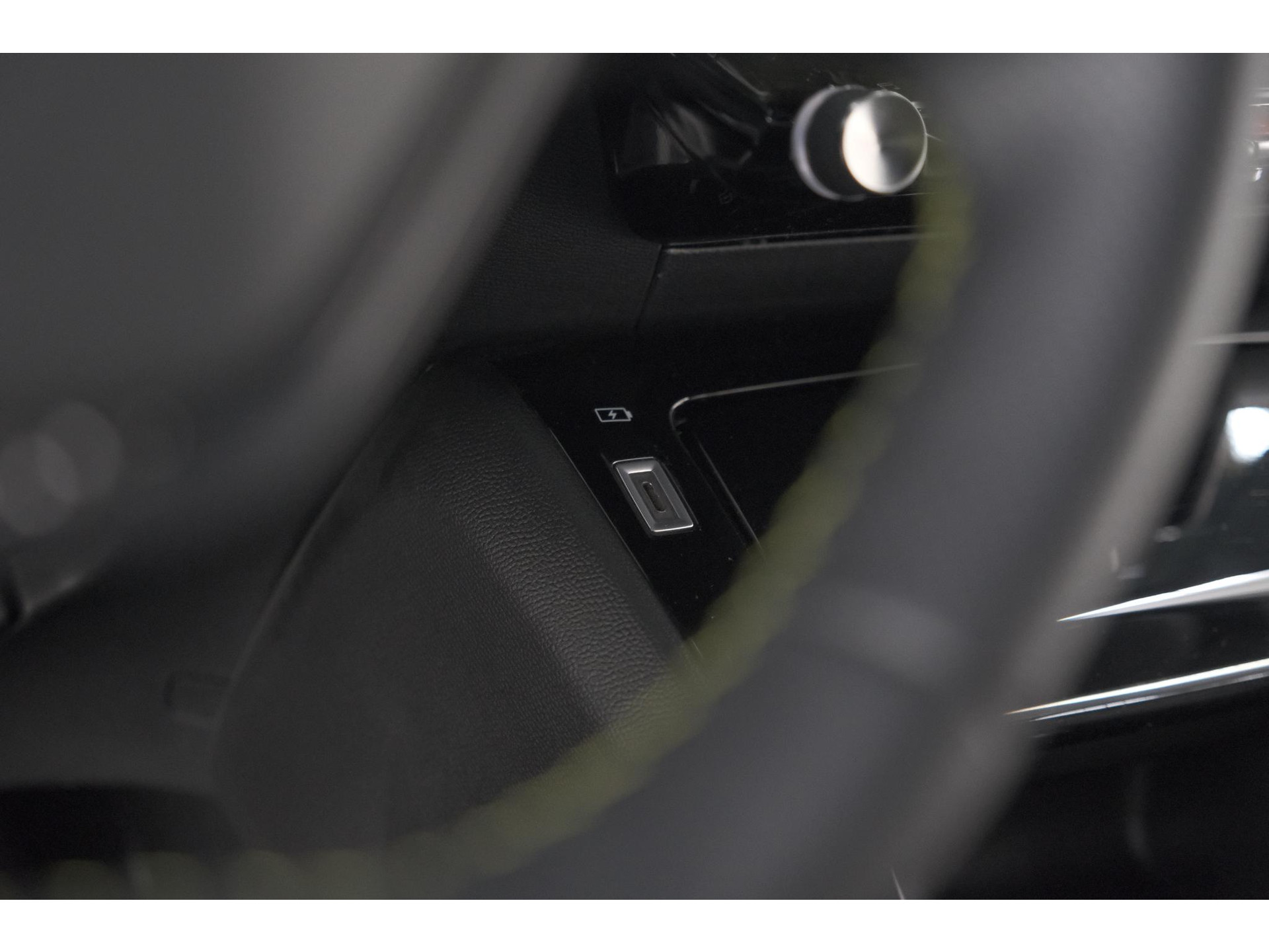 Peugeot 2008 PureTech 130 EAT8 GT | Camera | Dodehoekdetectie | Apple Carplay | Pack Winter