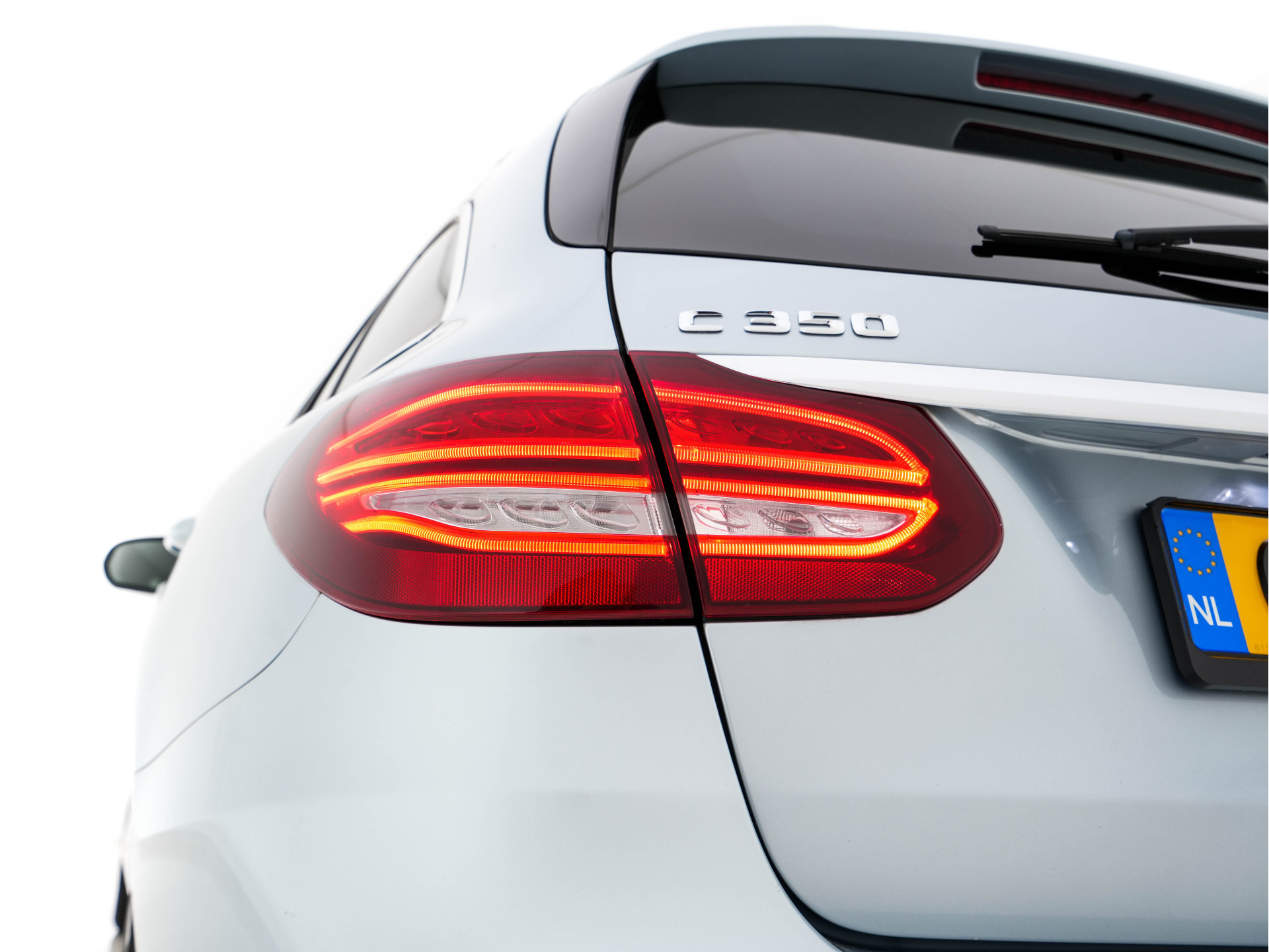 Mercedes-Benz C-klasse Estate 350 e Lease Edition Plug-in (INCL-BTW) Aut. *LUXURY-LEATHER | NAVI-FULLMAP | SHIFT-PADDLES | MEMORY-PACK | HEATED-SPORTSEATS | FULL-LED | CAMERA | CRUISE | AMBIENT-LIGHT | AIRMATIC | 17"ALU*