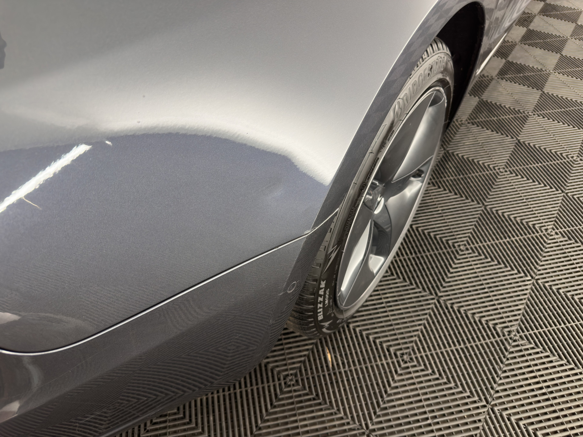 Tesla Model 3 Standard RWD Plus 60 kWh [ 3-Fase ] {SOH-88%} (INCL-BTW) Aut. *PANO | AUTO-PILOT | LEATHER | KEYLESS | FULL-LED | MEMORY-PACK | SURROUND-VIEW | DAB | CARPLAY | DIGI-COCKPIT | LANE-ASSIST | COMFORT-SEATS | 18"ALU*