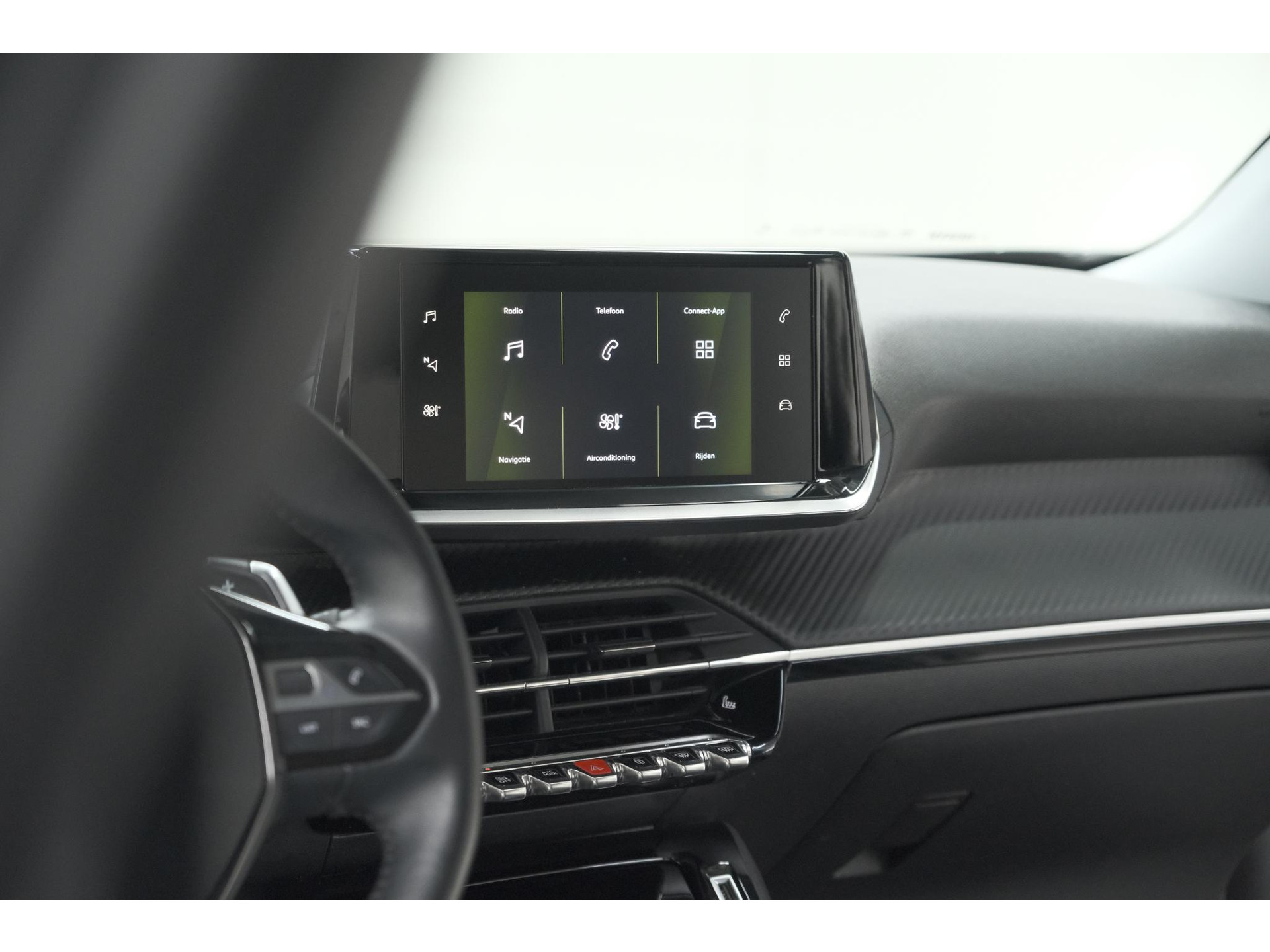 Peugeot 2008 PureTech 130 EAT8 Allure Pack | Stoelverwarming | Adaptieve Cruise Control | Camera