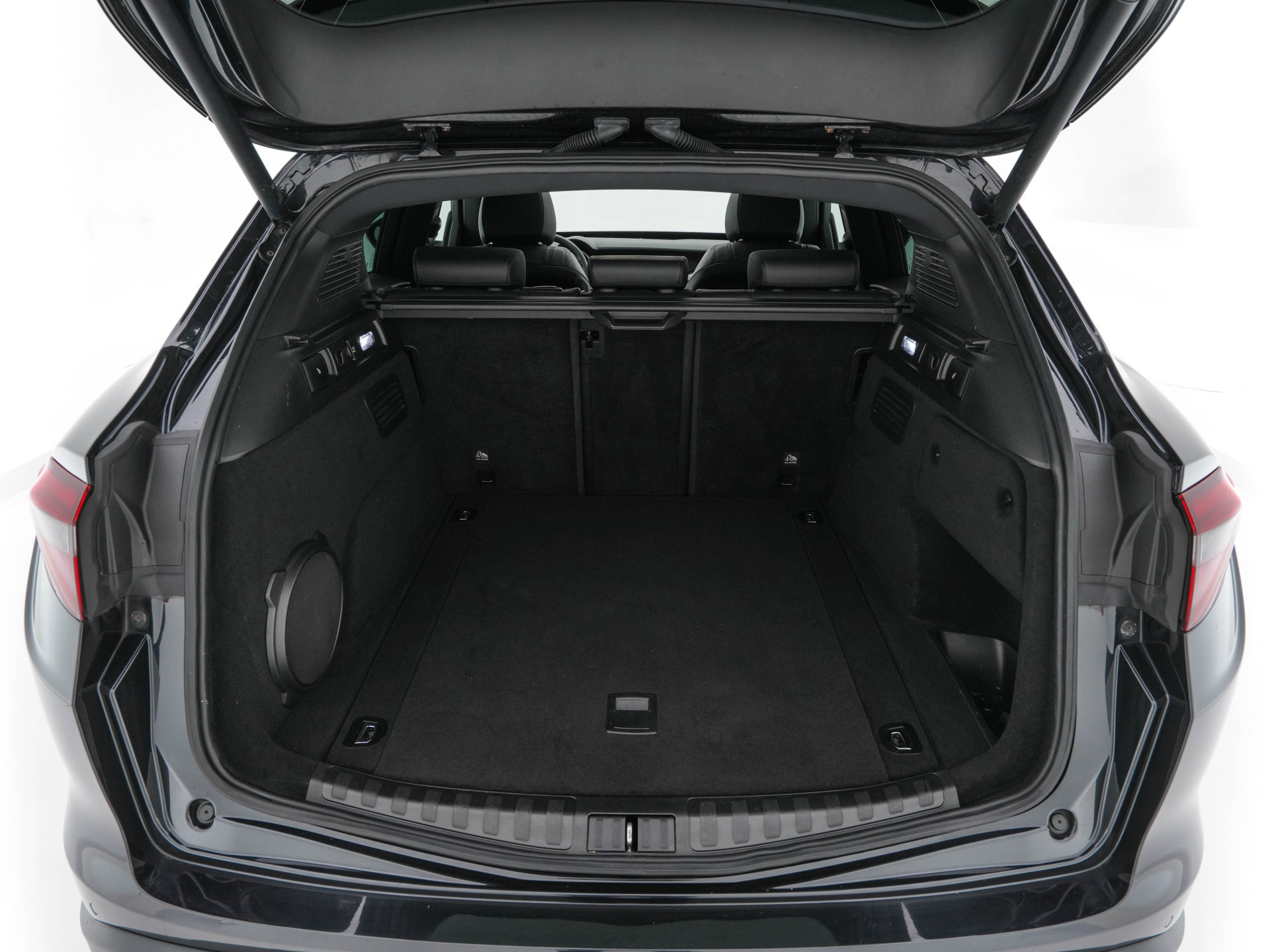 Alfa Romeo Stelvio 2.2d AWD Q4 Super Aut. *PANO | LEATHER | BI-XENON | MEMORY-PACK | HARMAN/KARDON | BLINDSPOT | CAMERA | DAB+ | NAVI-FULLMAP | HEATED-SPORTSEATS | ECC | ADAPTIVE-CRUISE | PDC | PRIVACYGLASS | TOWBAR | 19"ALU*