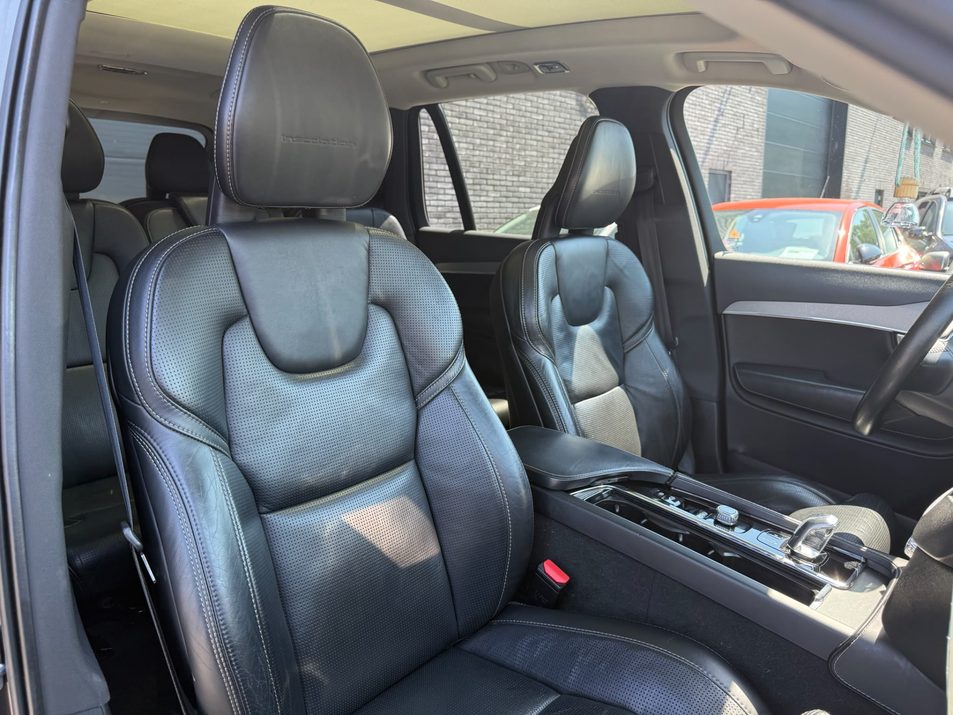 Volvo XC90 2.0 T8 Twin Engine AWD Inscription |3/6/12MND GARANTIE| NIEUWE APK |  7 PERS |  PANO DAK | LEDER | PANO DAK | CRUISE |