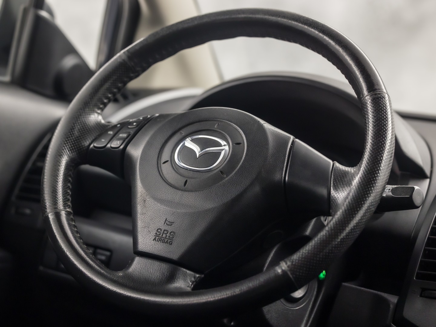 Mazda 5 1.8 Sport 7 Persoons (CLIMATE, GETINT GLAS, TREKHAAK, SCHUIFDEUREN, LM VELGEN, SPORTSTOELEN, ELEK PAKKET, NIEUWE APK, NIEUWSTAAT)