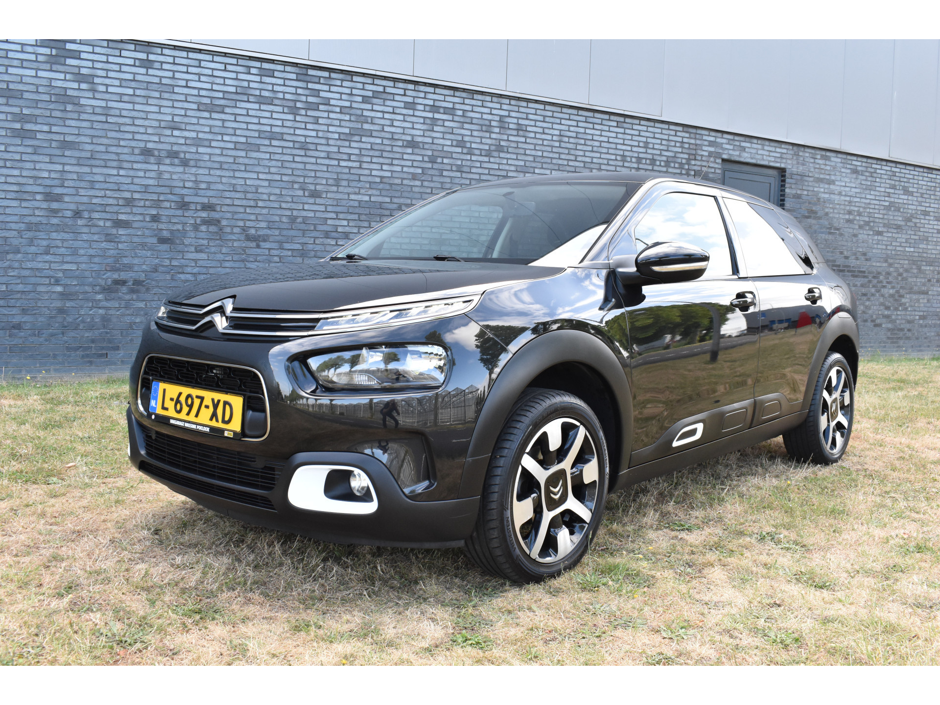Citroën C4 Cactus 1.2 PureTech Feel Trekhaak Navi Stoelverwarming