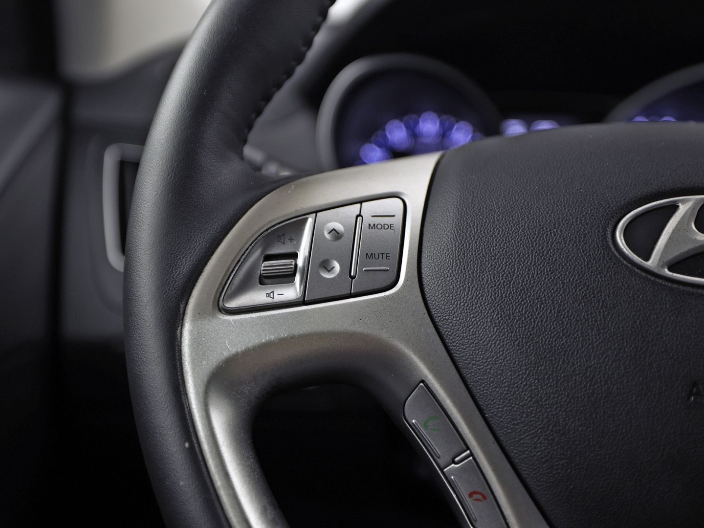 Hyundai ix35 1.6i GDI Sport (CLIMATE, STOELVERWARMING, GETINT GLAS, SPORTSTOELEN, TREKHAAK, CRUISE, NIEUWSTAAT)