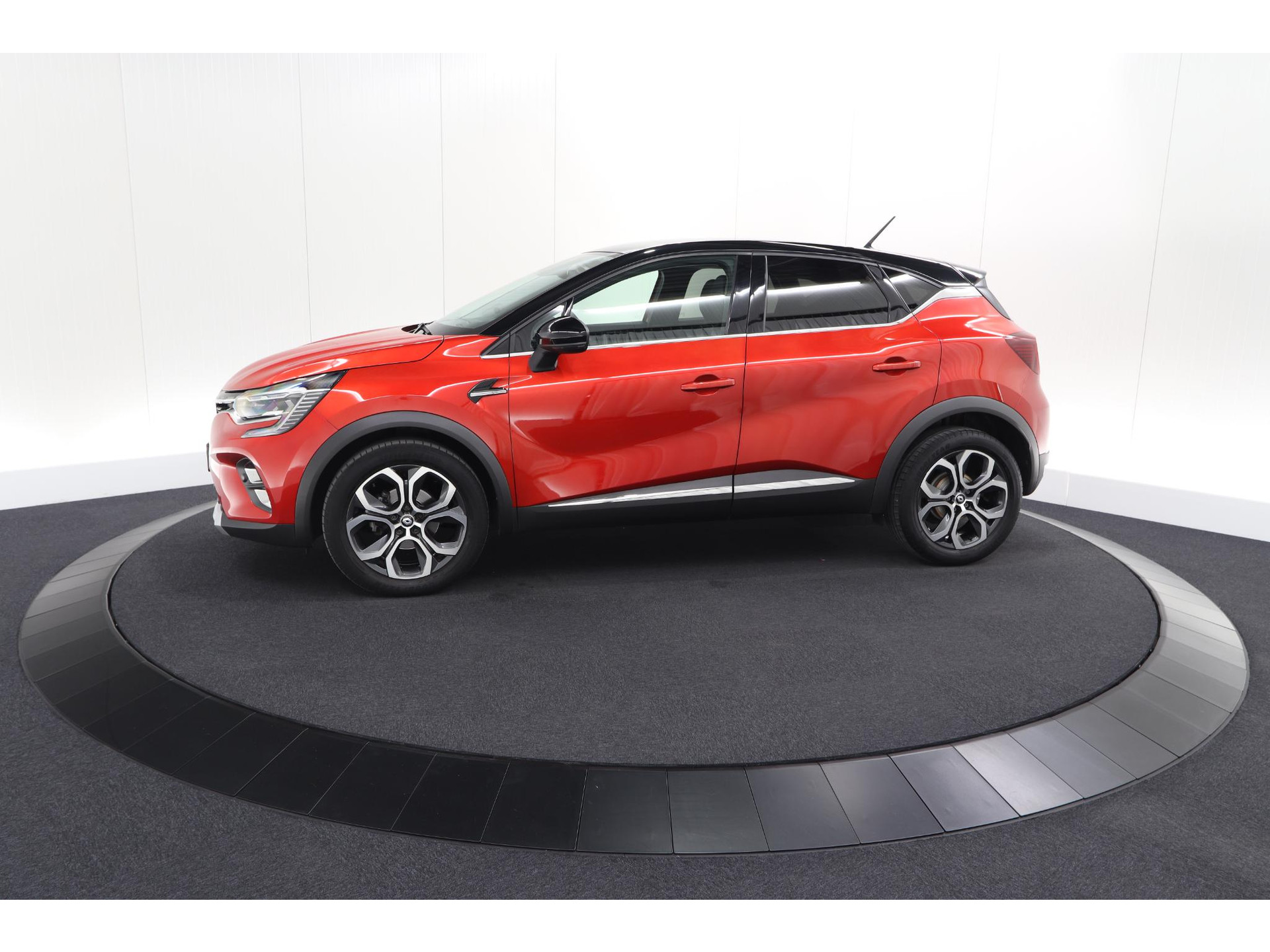 Renault Captur 1.0 TCe 90 Intens | Navigatie | Camera | Parkeersensoren | Apple Carplay