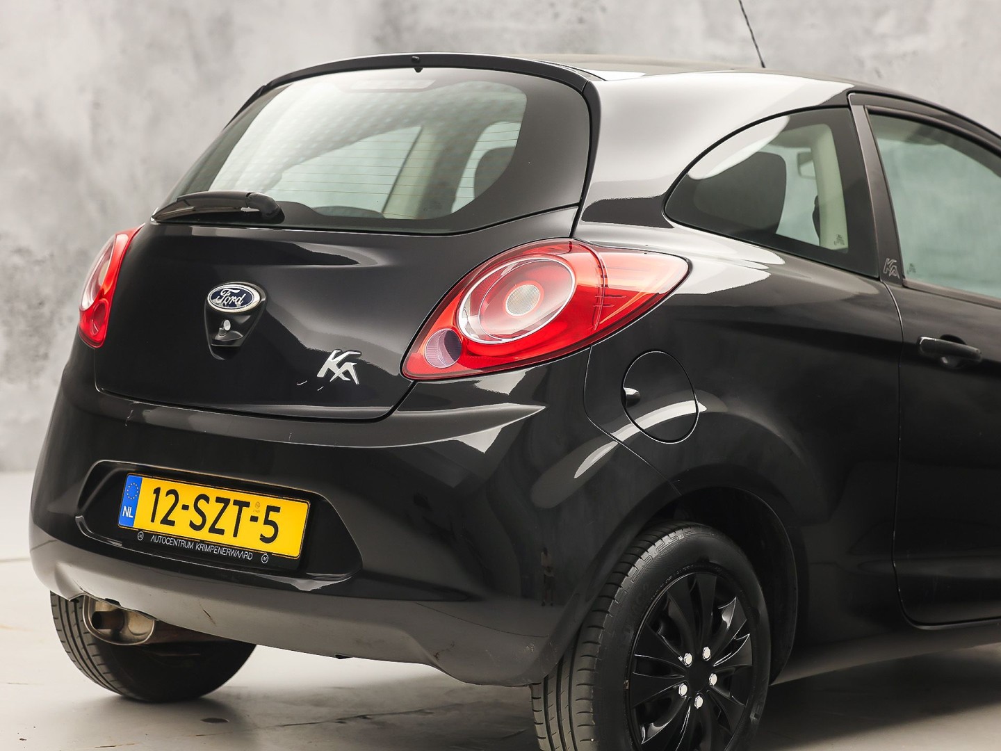 Ford Ka 1.2 Cool & Sound (AIRCO, ELEK RAMEN, SPORTSTOELEN, NIEUWE APK, NIEUWSTAAT)