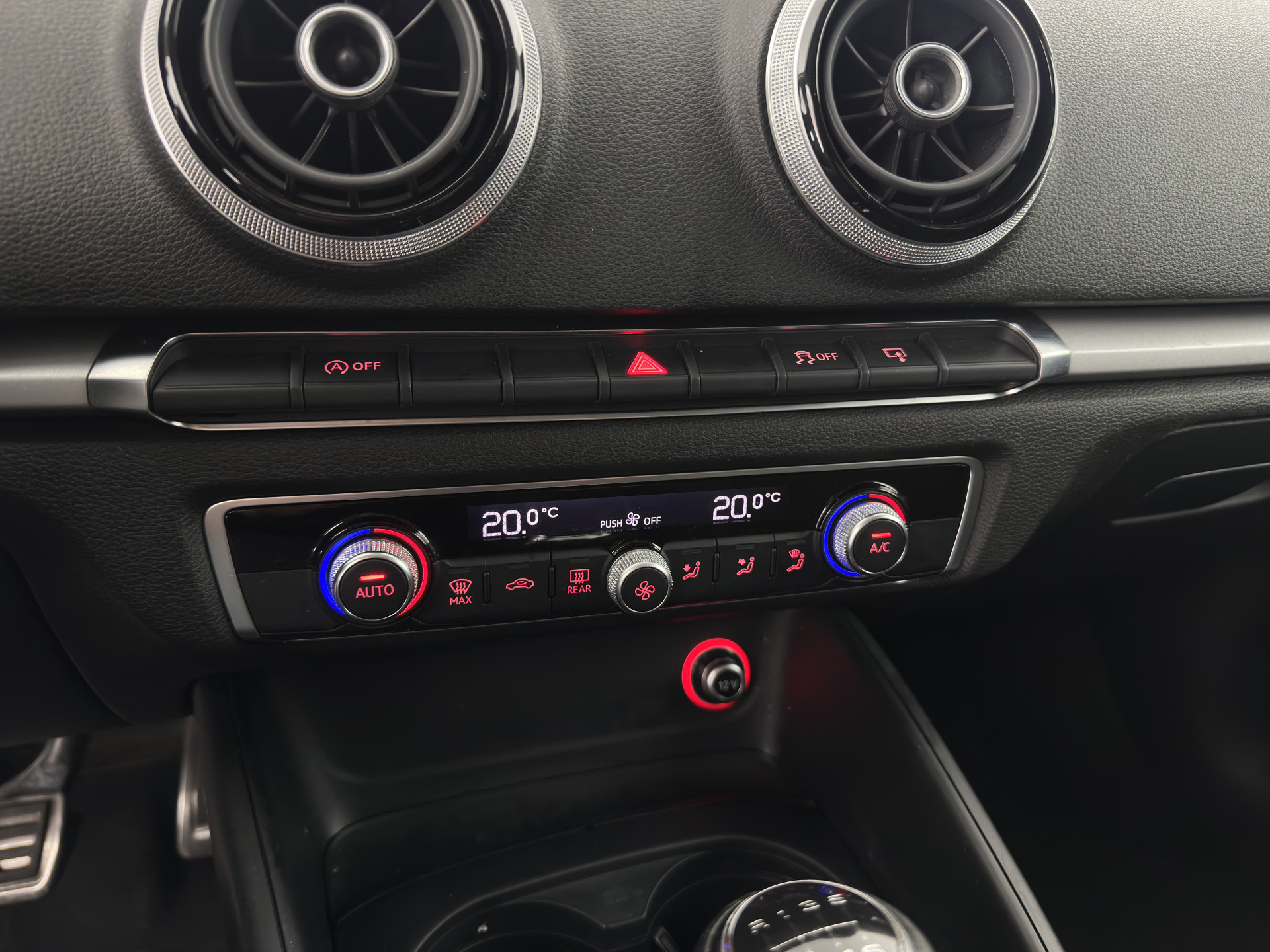 Audi A3 Limousine 1.6 TDI S-Line Ambition Sport Edition *XENON | NAVI-FULLMAP | COMFORT-SEATS | PRIVACY-GLASS | ECC | PDC | CRUISE | 18''ALU*