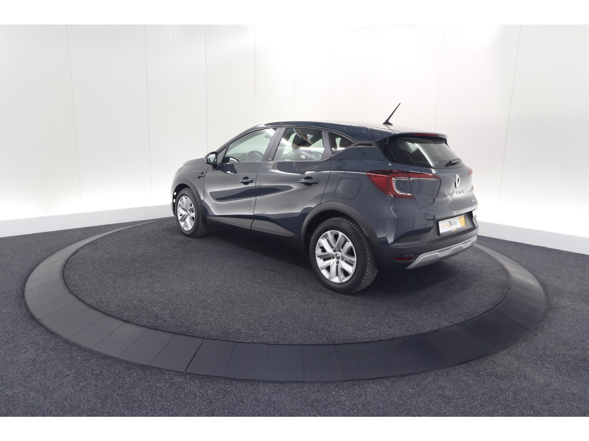 Renault Captur 1.6 E-Tech Plug-in Hybrid 160 Business | Parkeersensoren | Apple Carplay | Navigatie | Climate Control