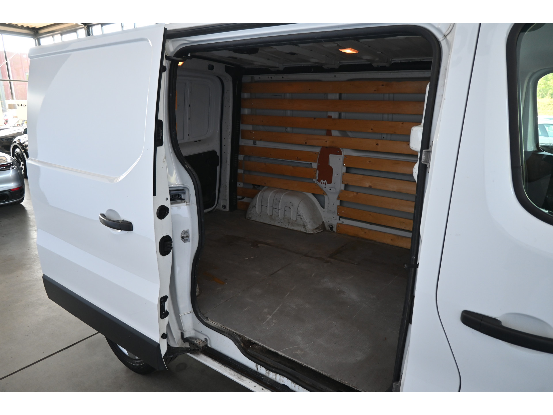 Renault Trafic 1.6 dCi T27 L1H1 Générique BTW Nap Airco Trekhaak Elektrisch Pakket Inruil Mogelijk!