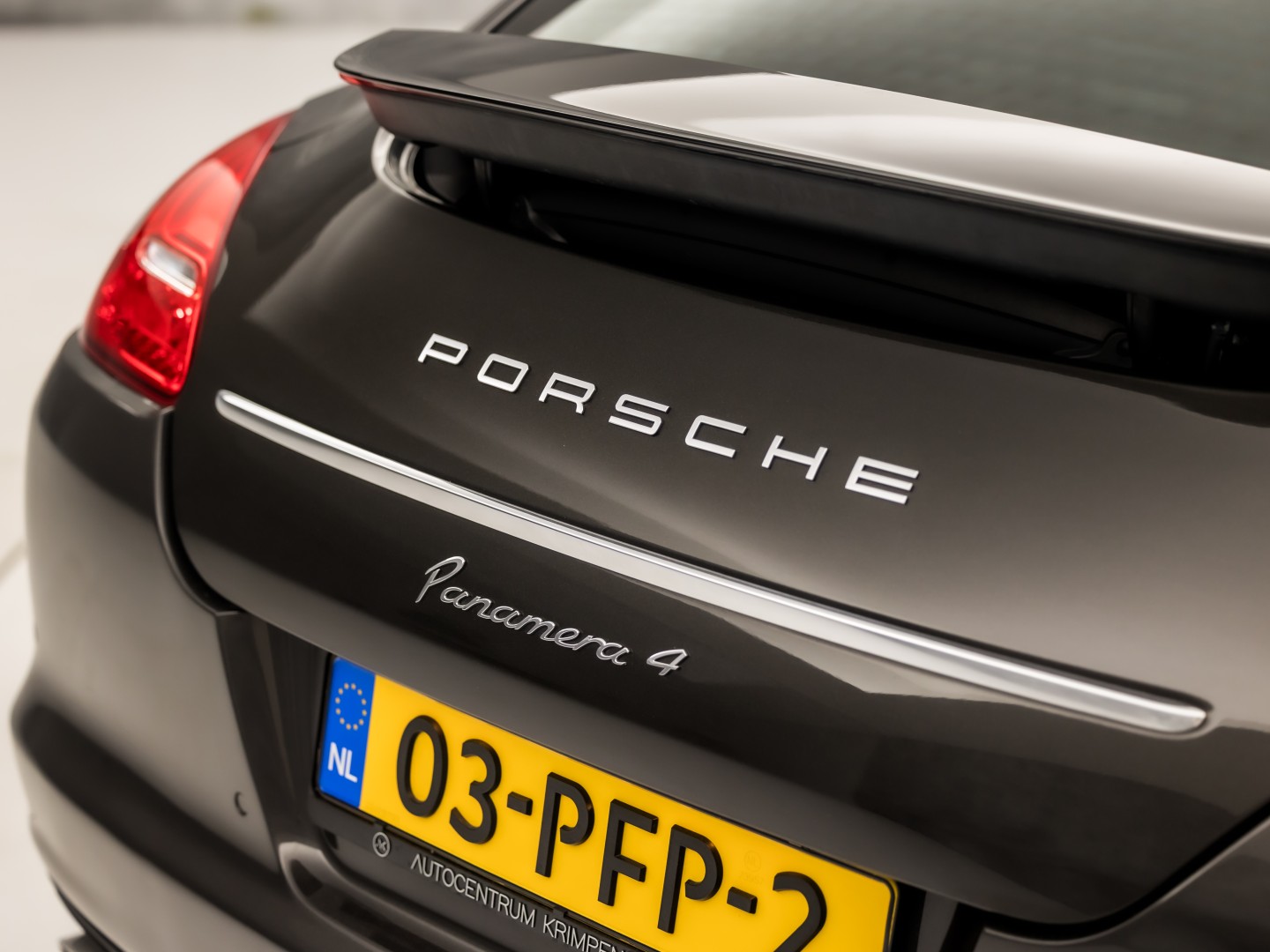 Porsche Panamera 3.6 4 Sport 299Pk Automaat (SCHUIFDAK, LUCHTVERING, NAVIGATIE, BOSE AUDIO, ELEK SPORTSTOELEN, STOELVERWARMING, ELEK SPOILER, PARKEERSENSOREN, NIEUWSTAAT)